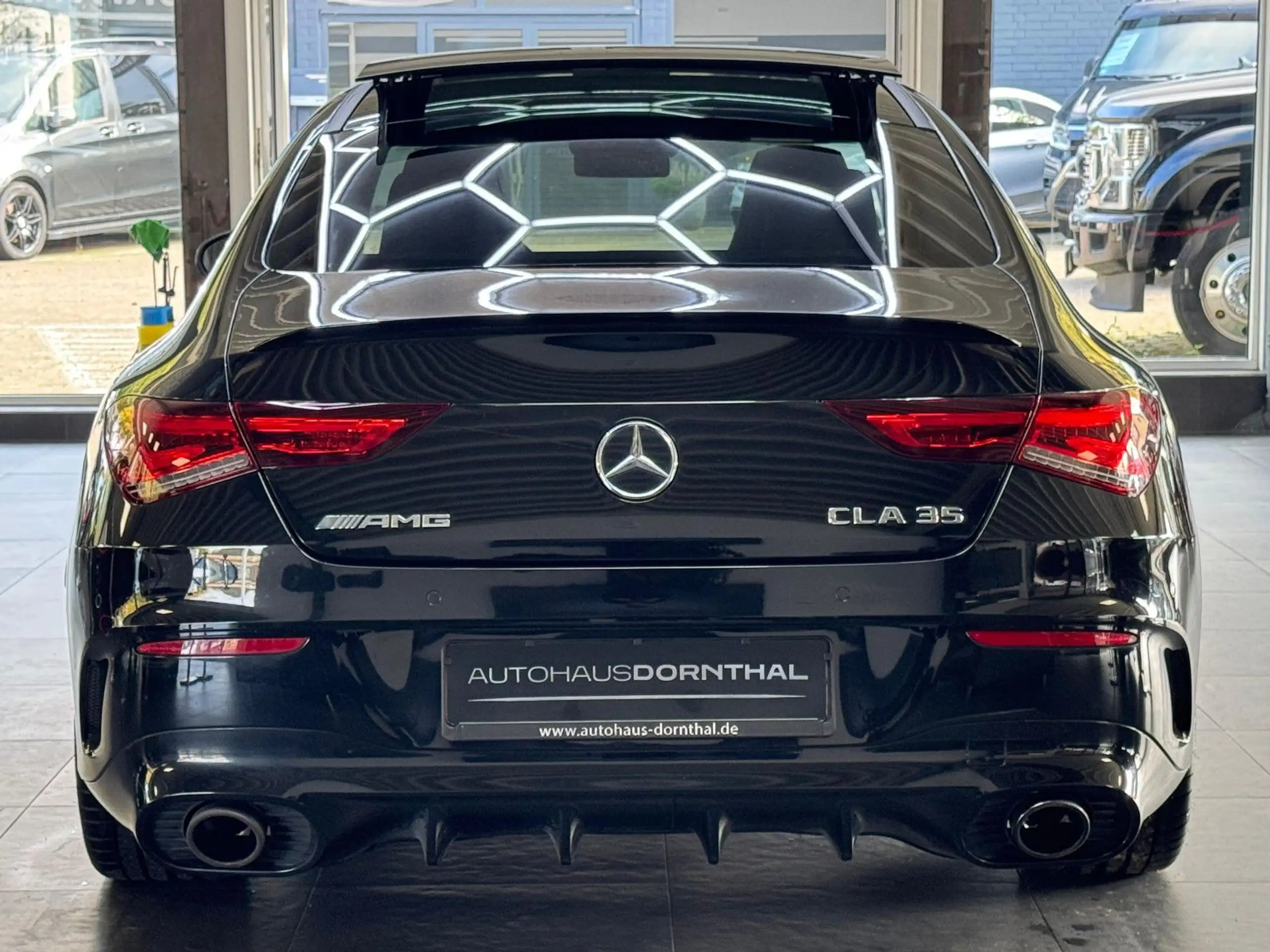 Mercedes-Benz - CLA 35 AMG