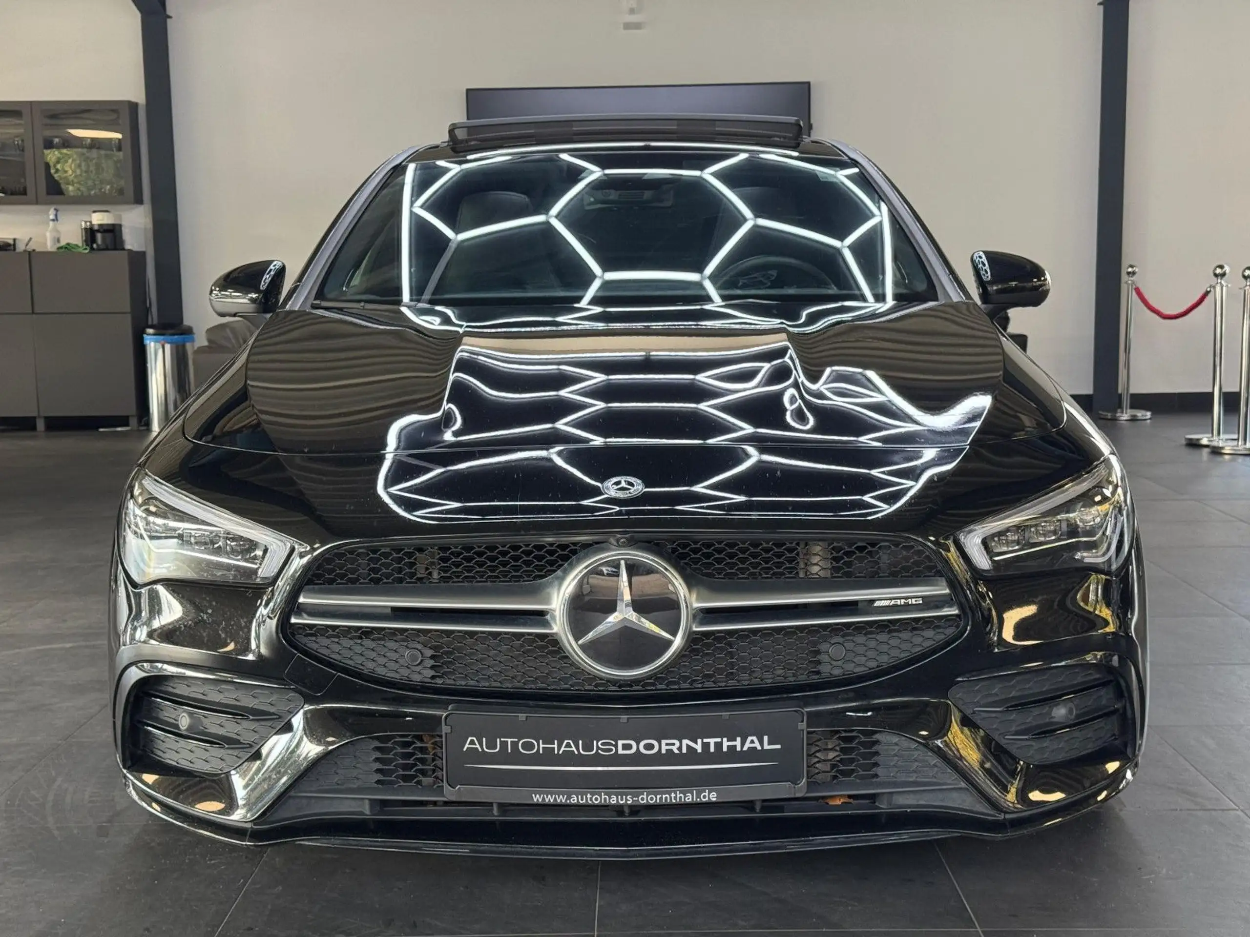 Mercedes-Benz - CLA 35 AMG