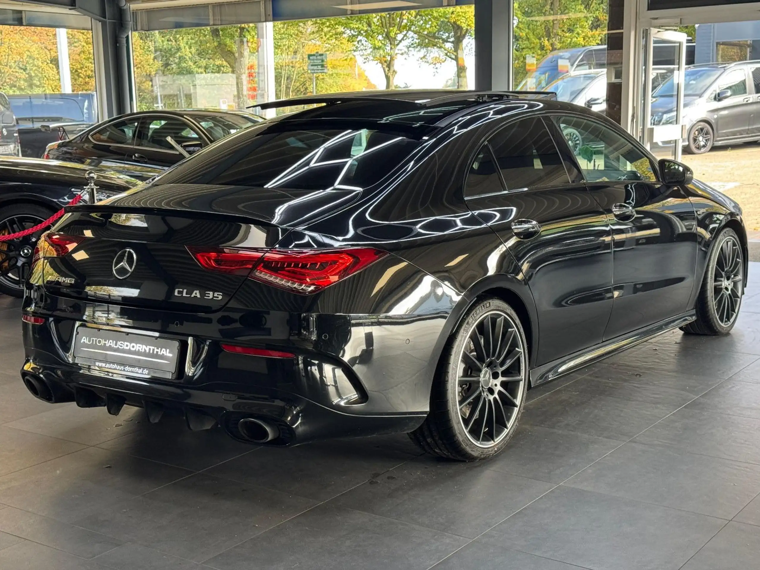 Mercedes-Benz - CLA 35 AMG