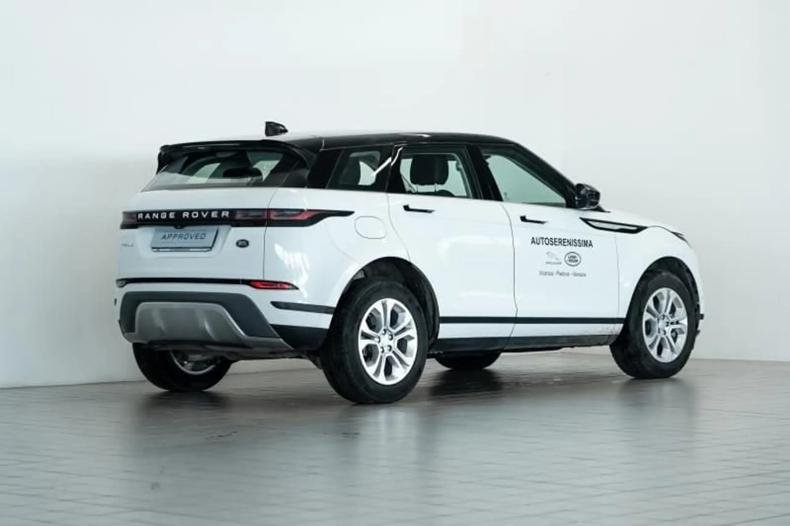 Land Rover - Range Rover Evoque