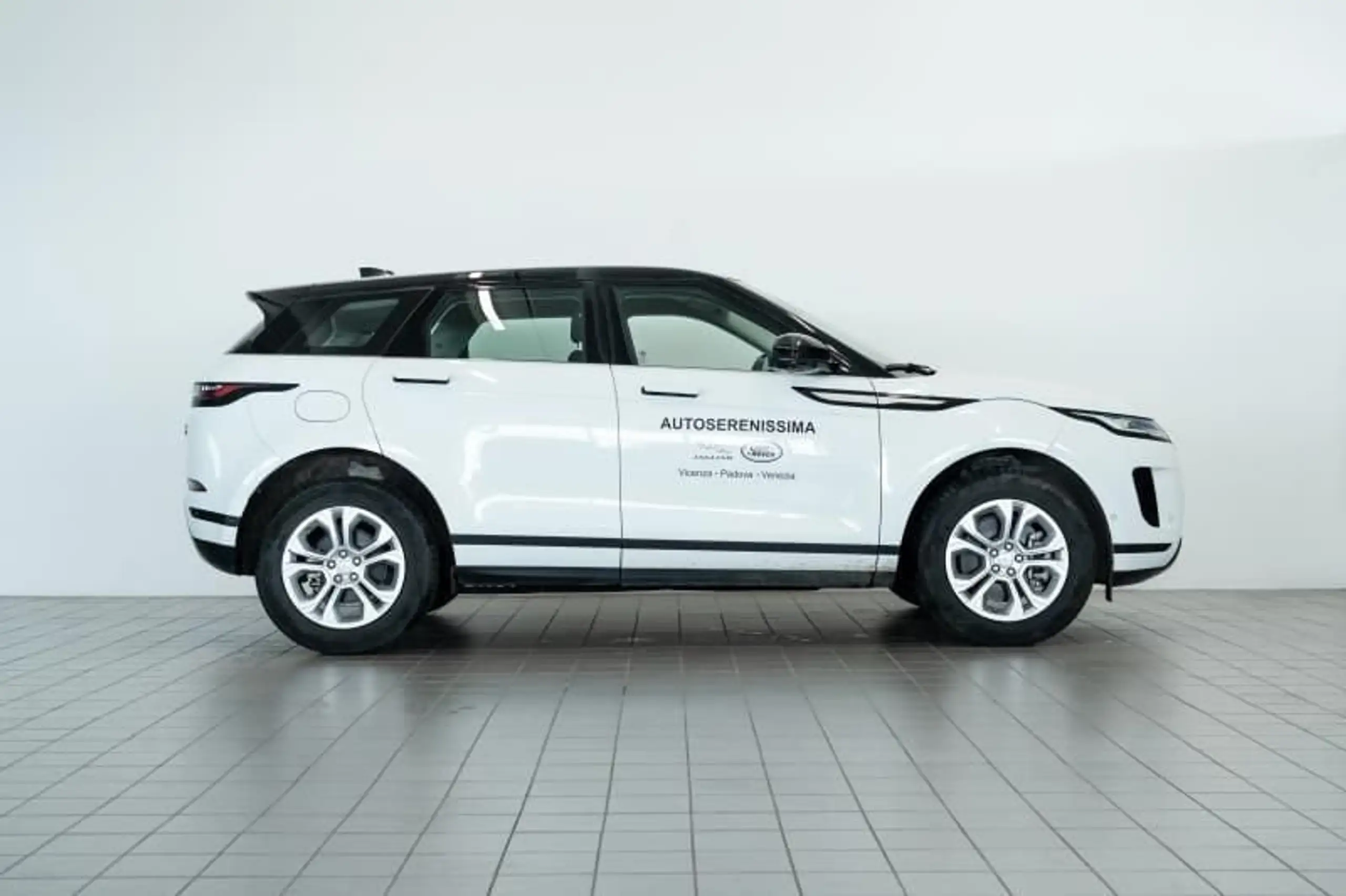 Land Rover - Range Rover Evoque