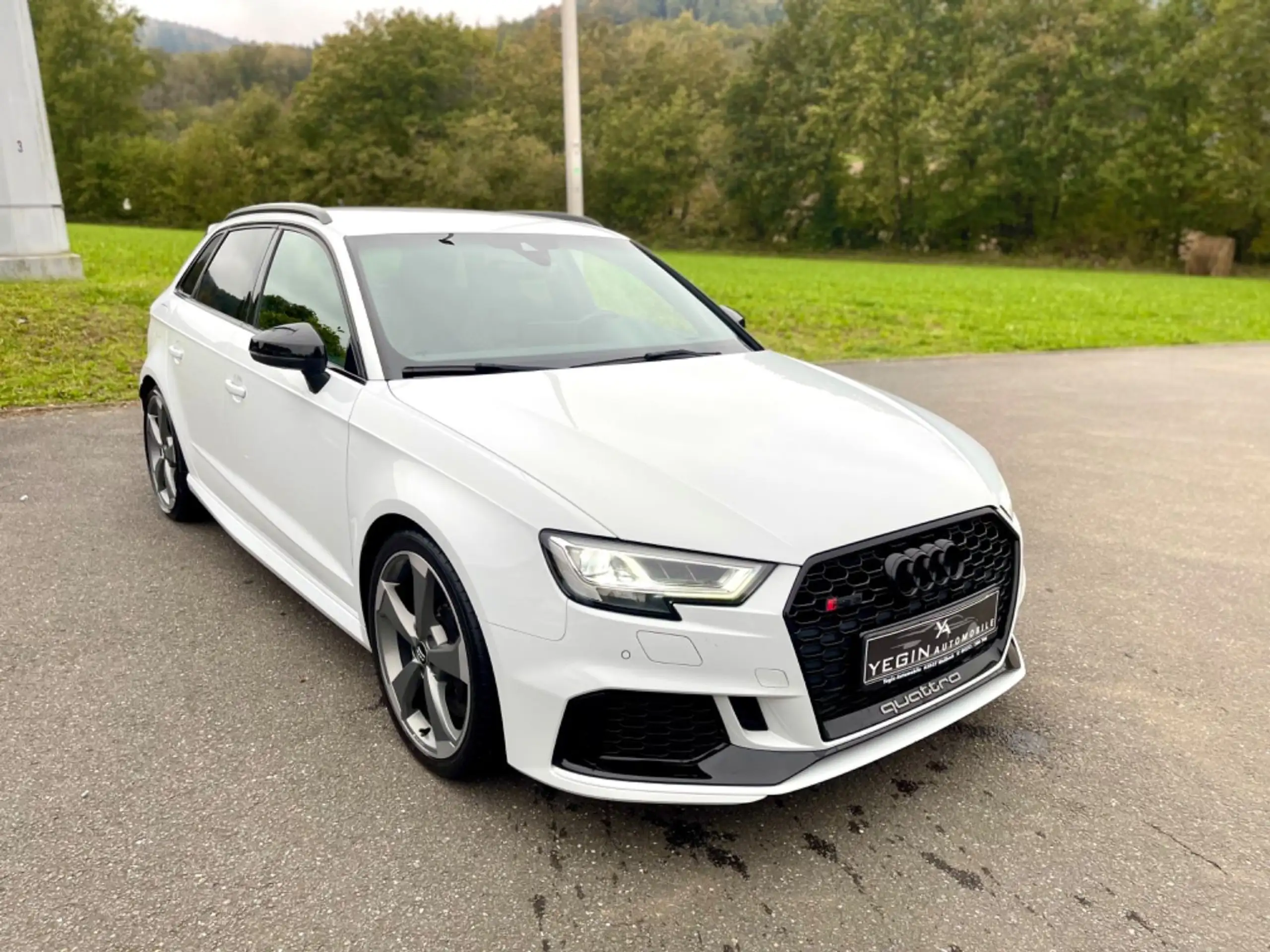 Audi - RS3