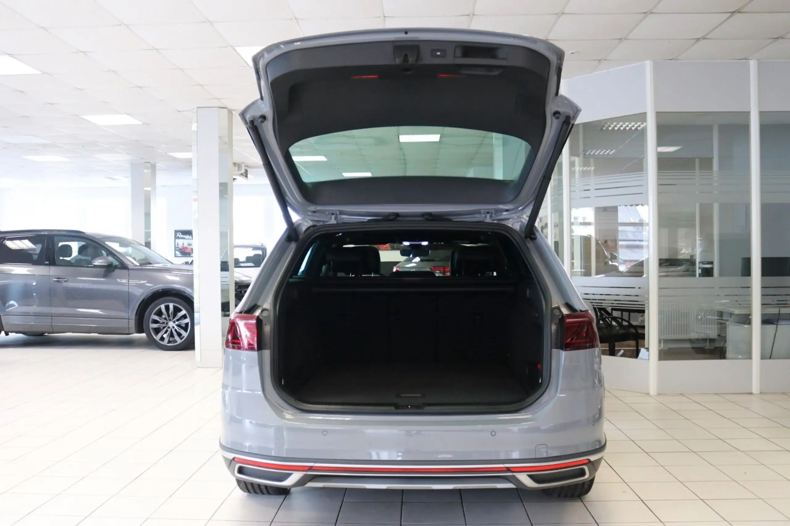 Volkswagen - Passat Alltrack