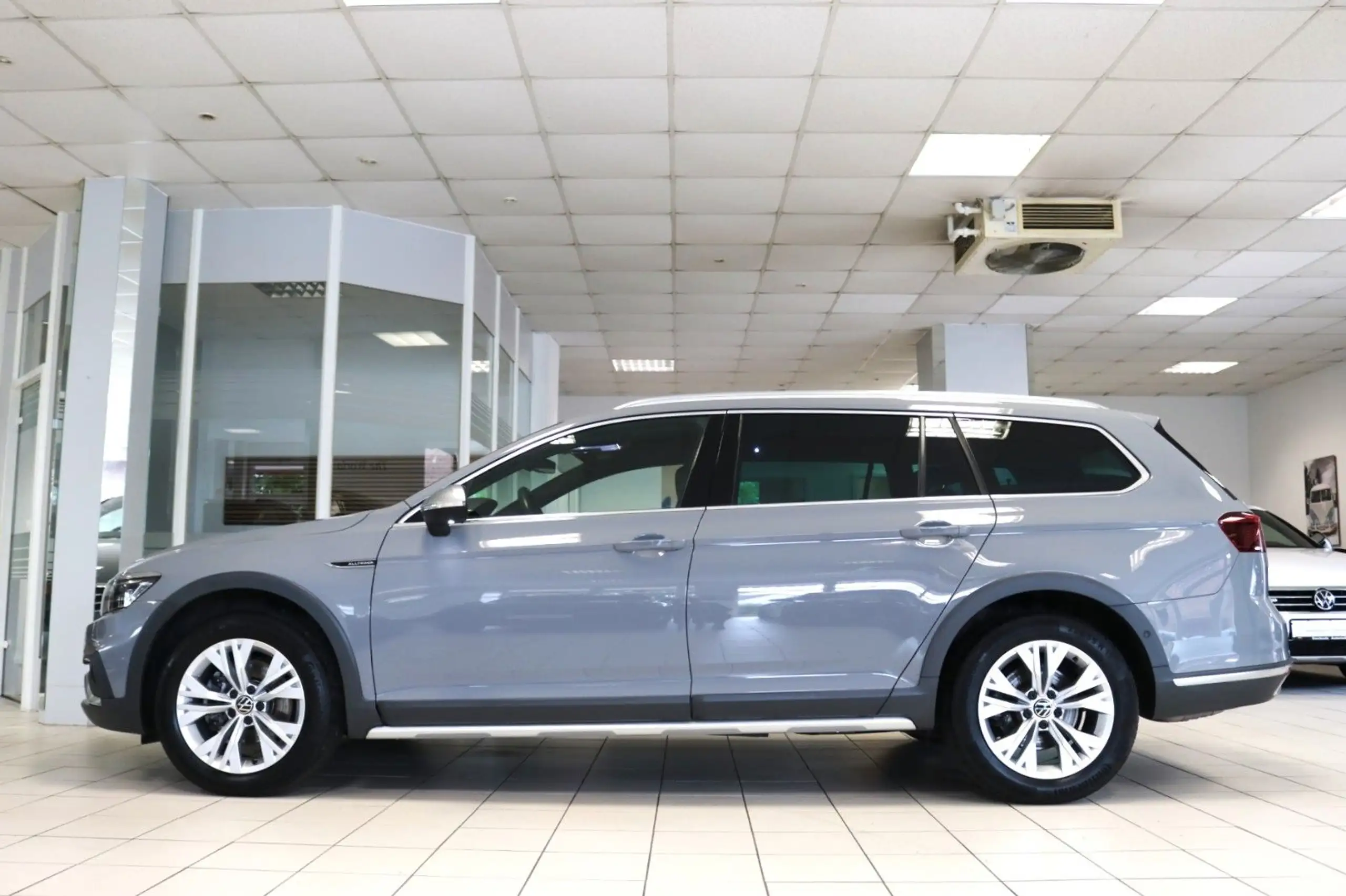 Volkswagen - Passat Alltrack