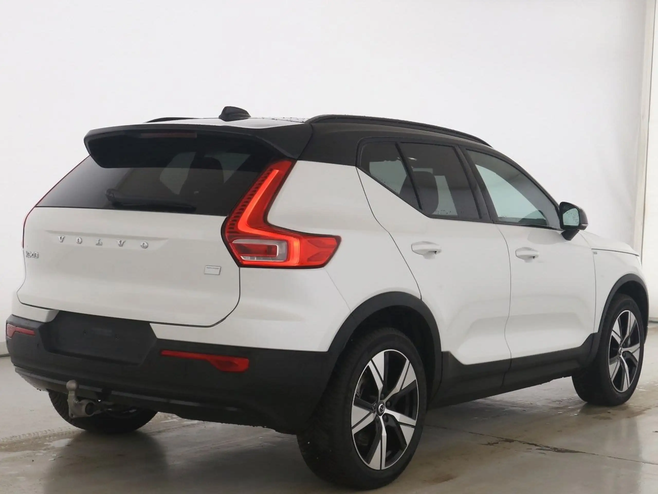 Volvo - XC40