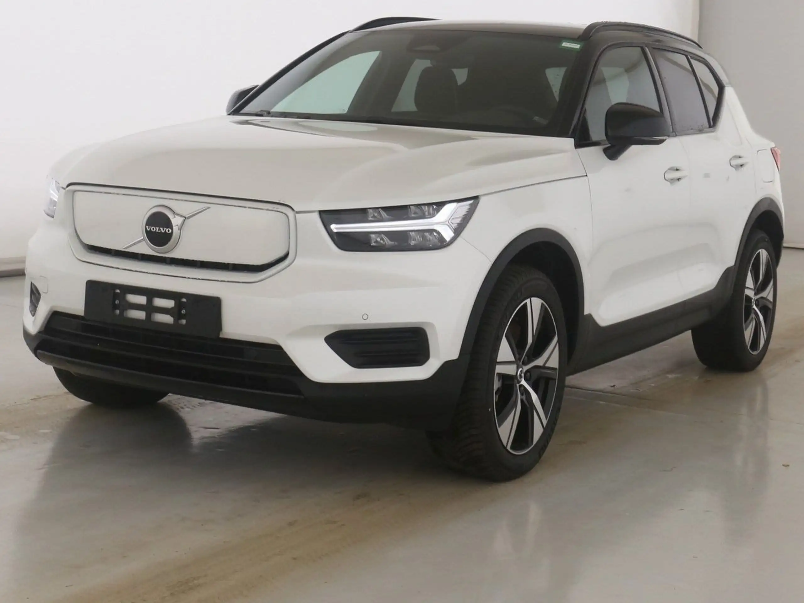 Volvo - XC40