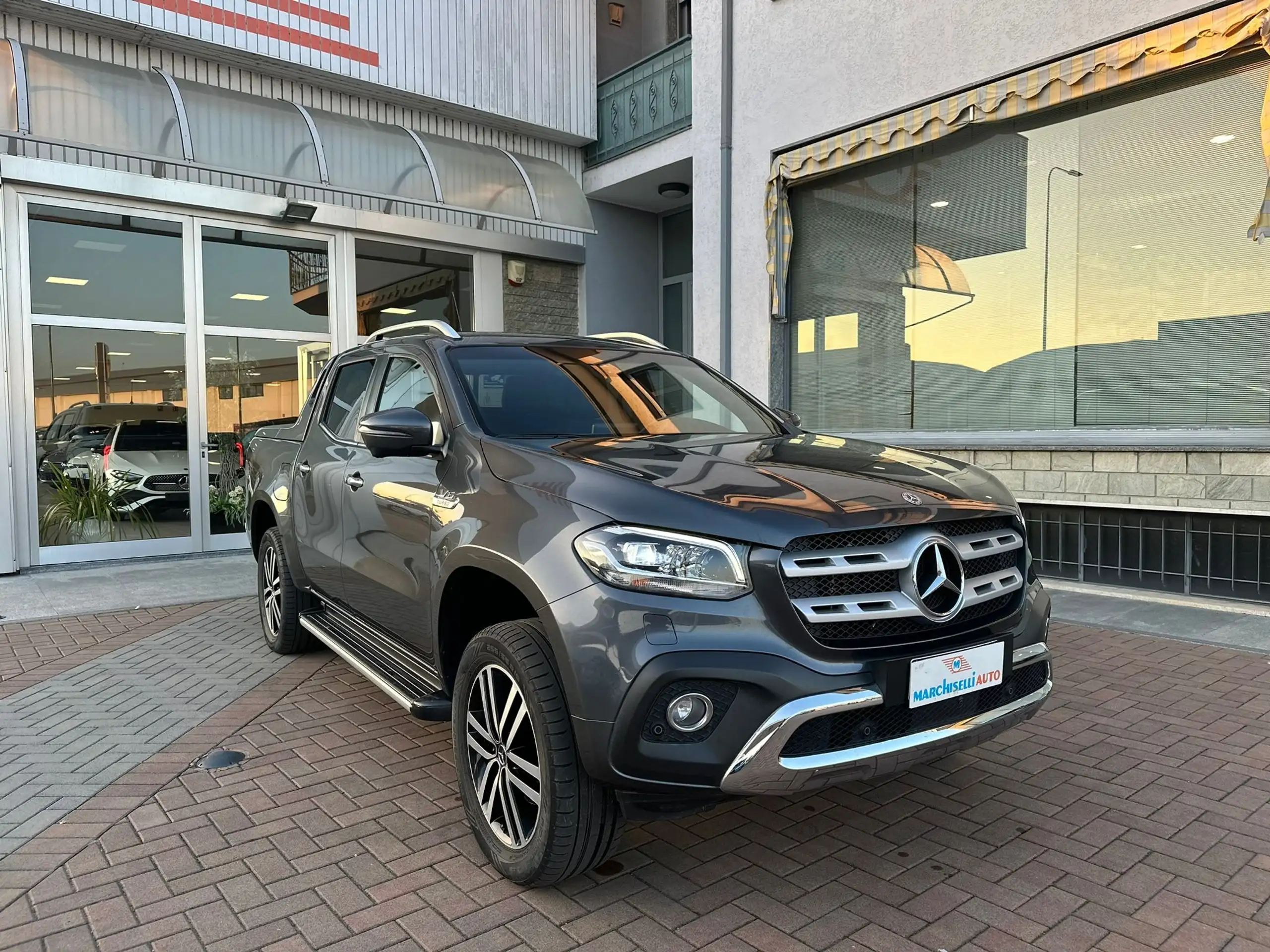 Mercedes-Benz - X 350