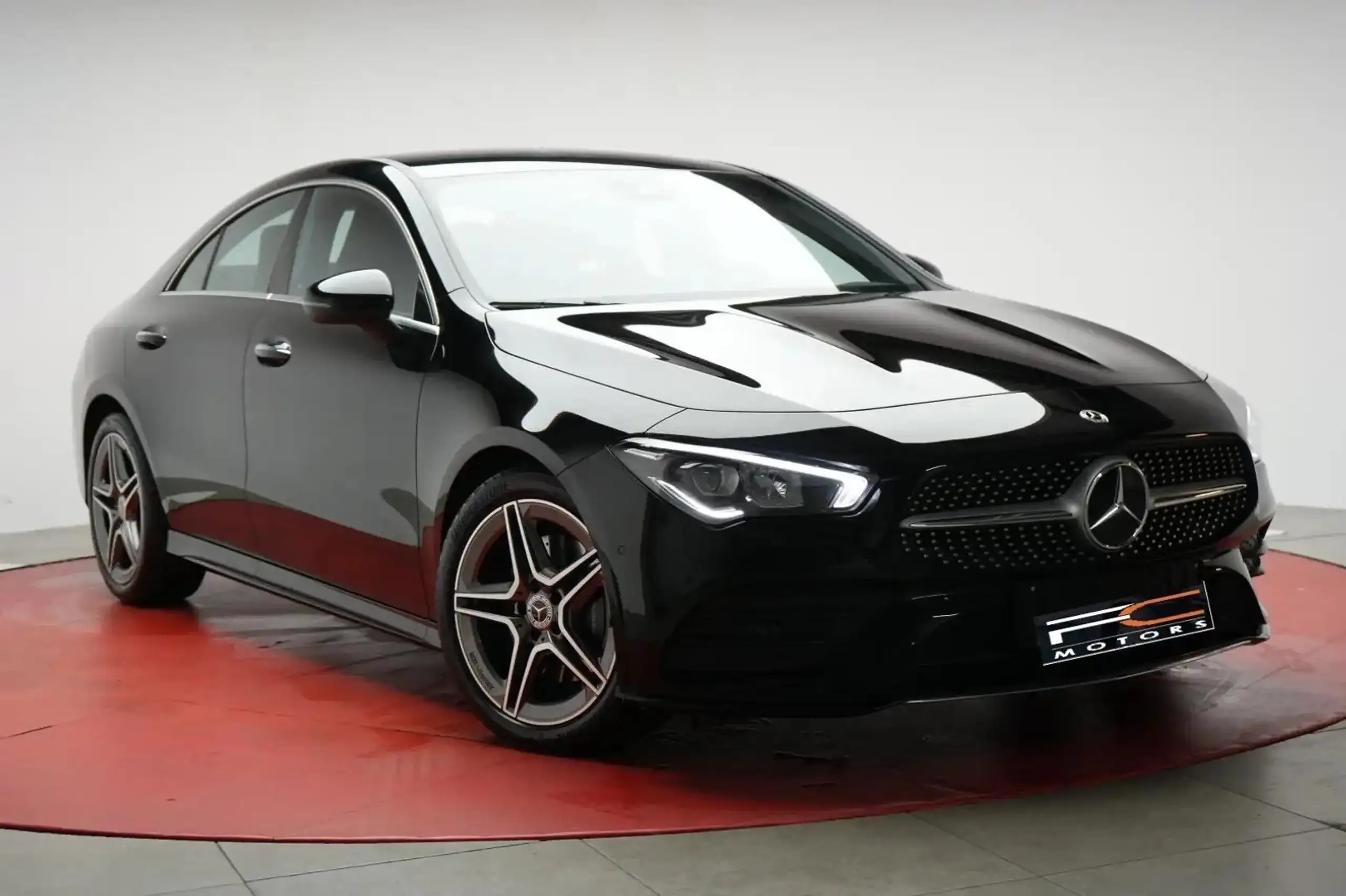 Mercedes-Benz - CLA 200