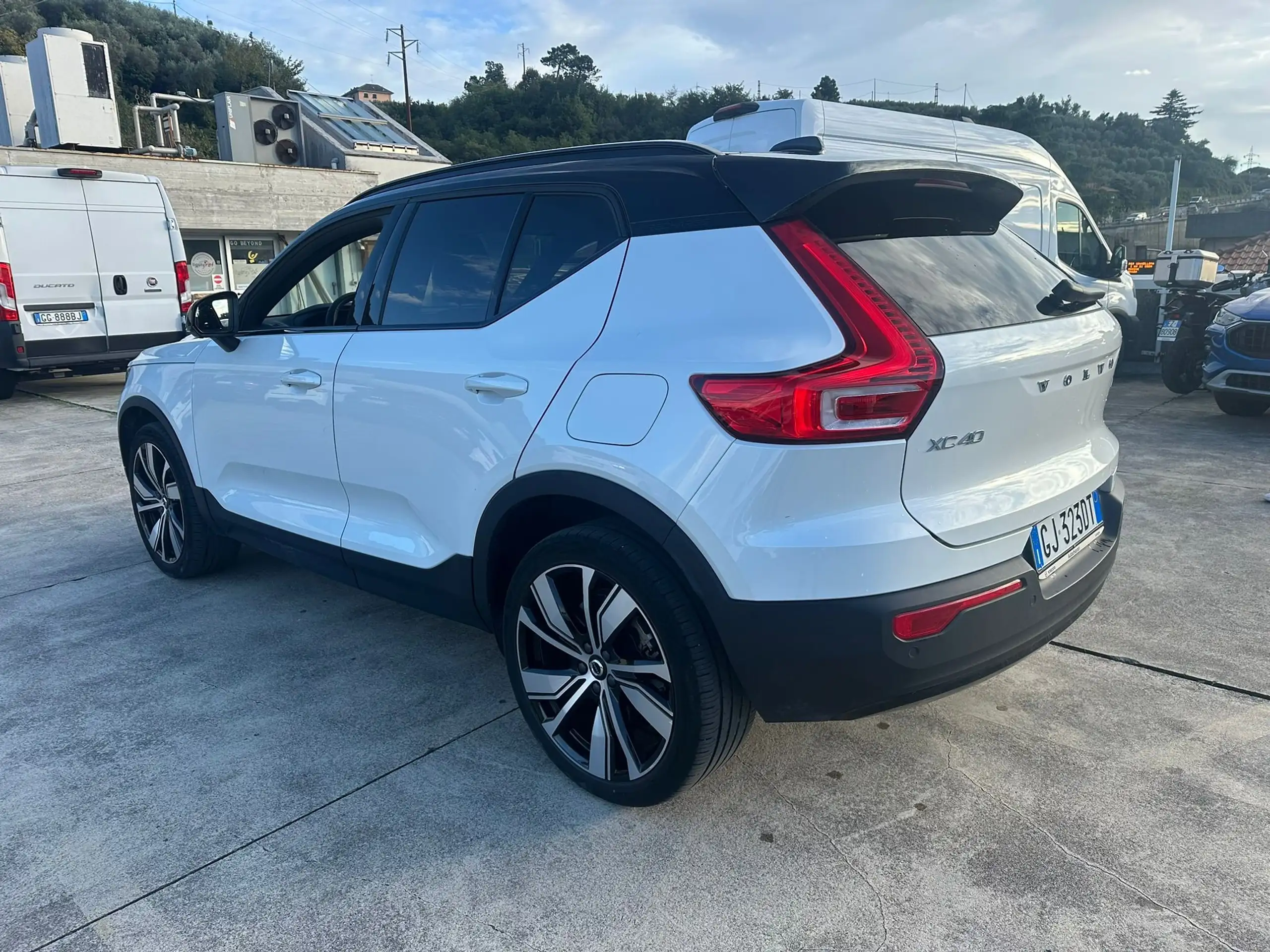 Volvo - XC40