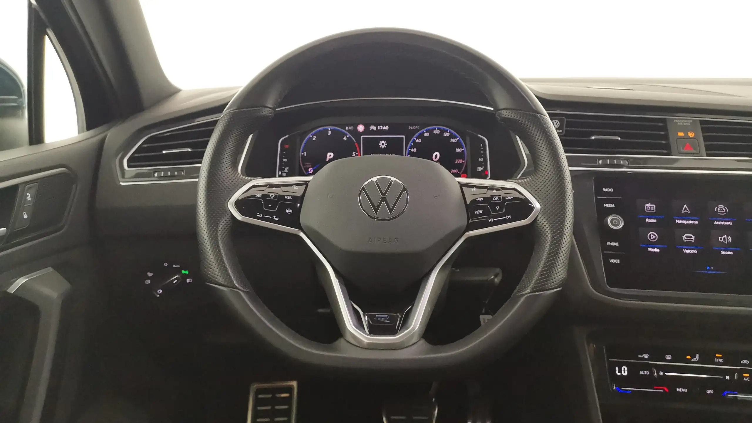 Volkswagen - Tiguan