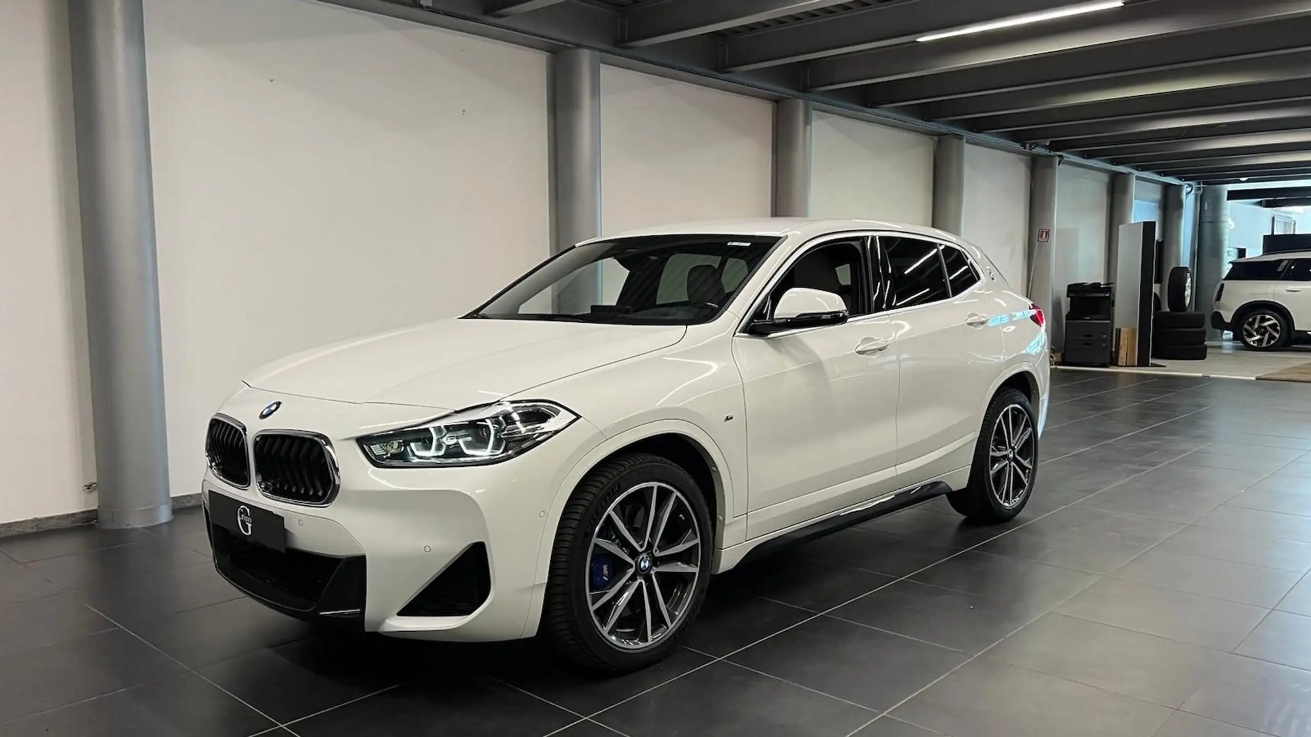 BMW - X2