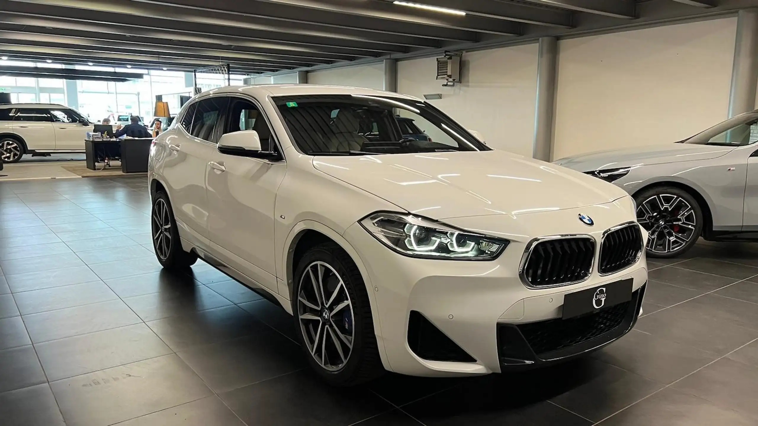 BMW - X2