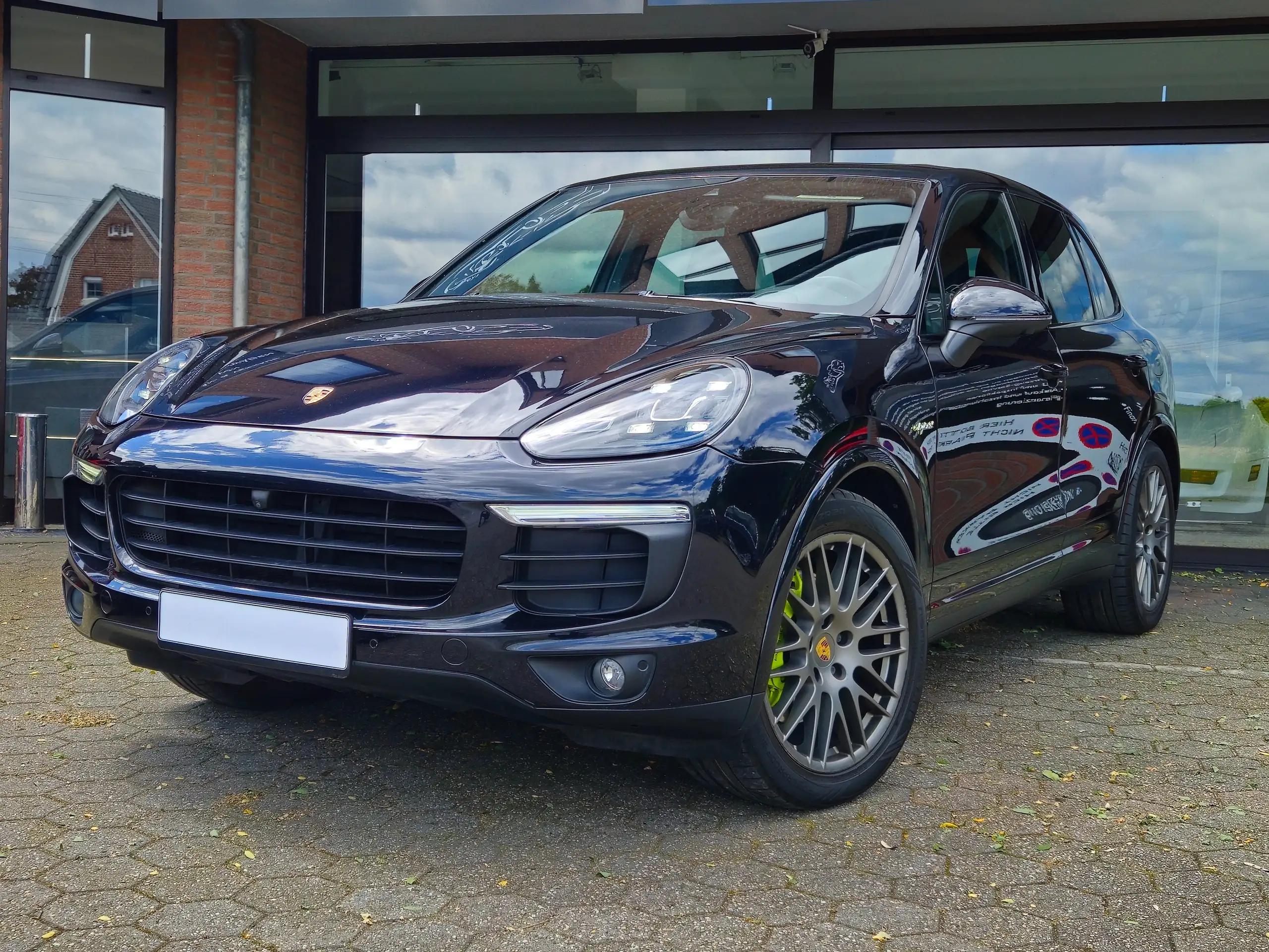 Porsche - Cayenne