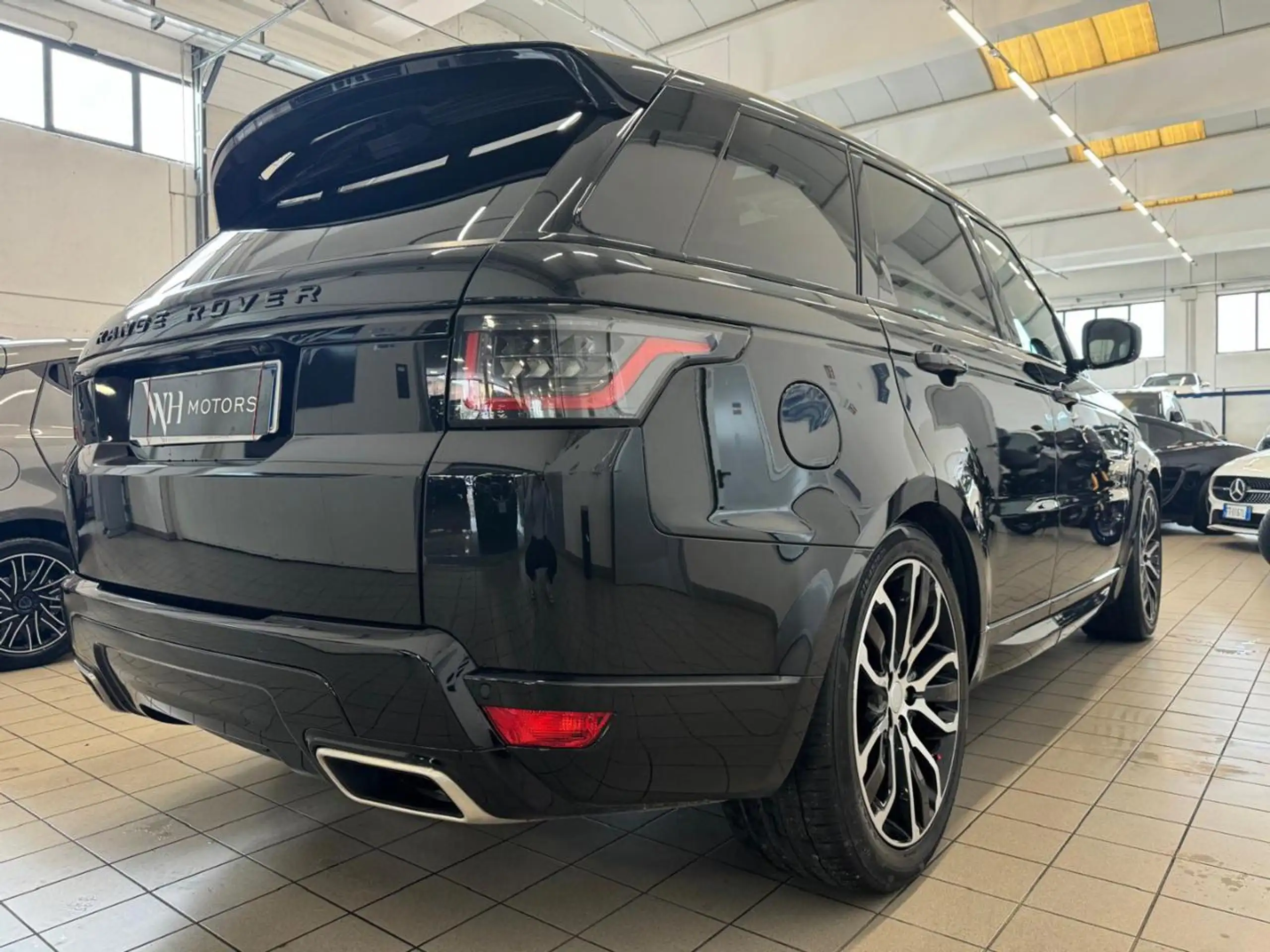 Land Rover - Range Rover Sport