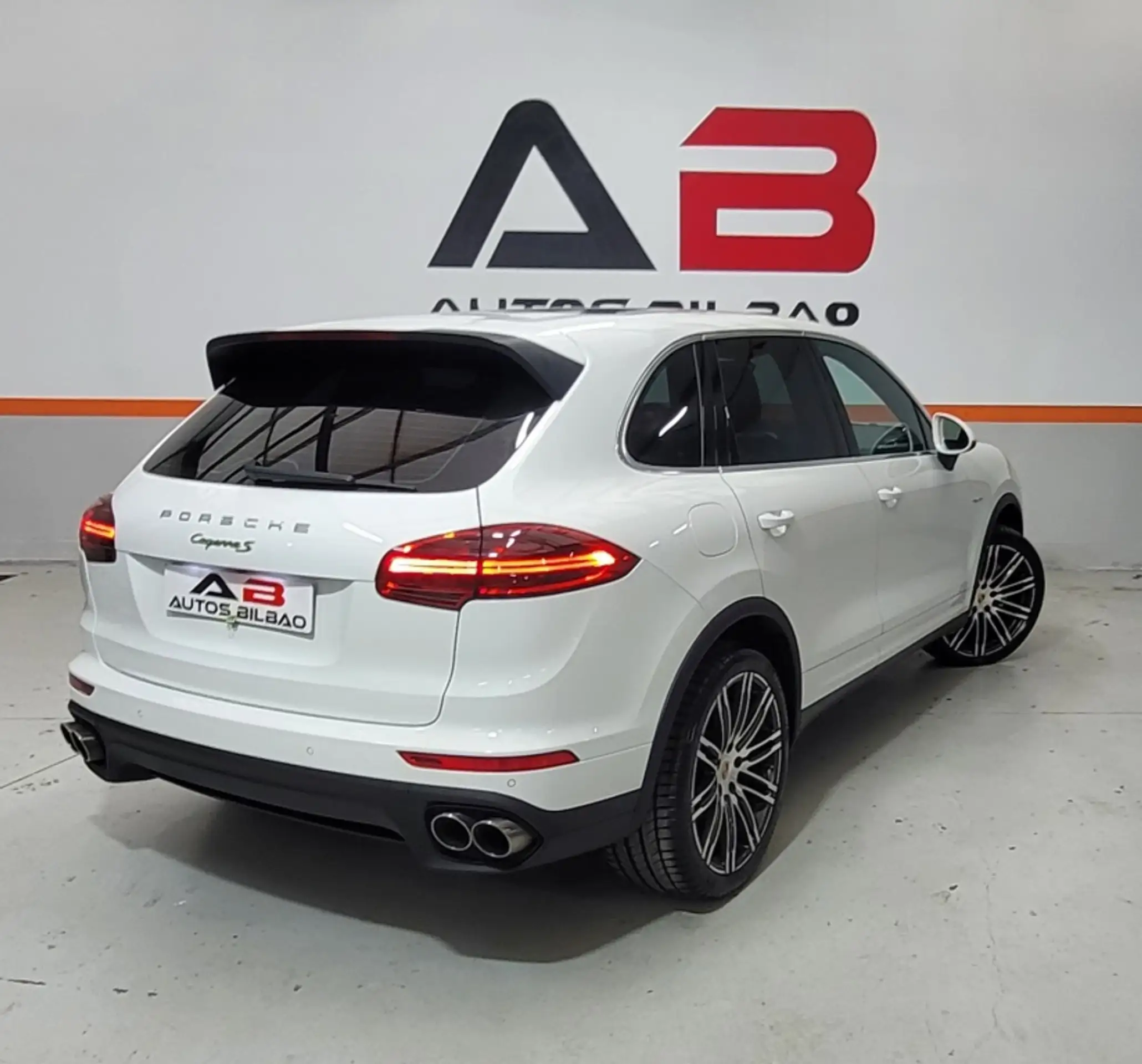 Porsche - Cayenne