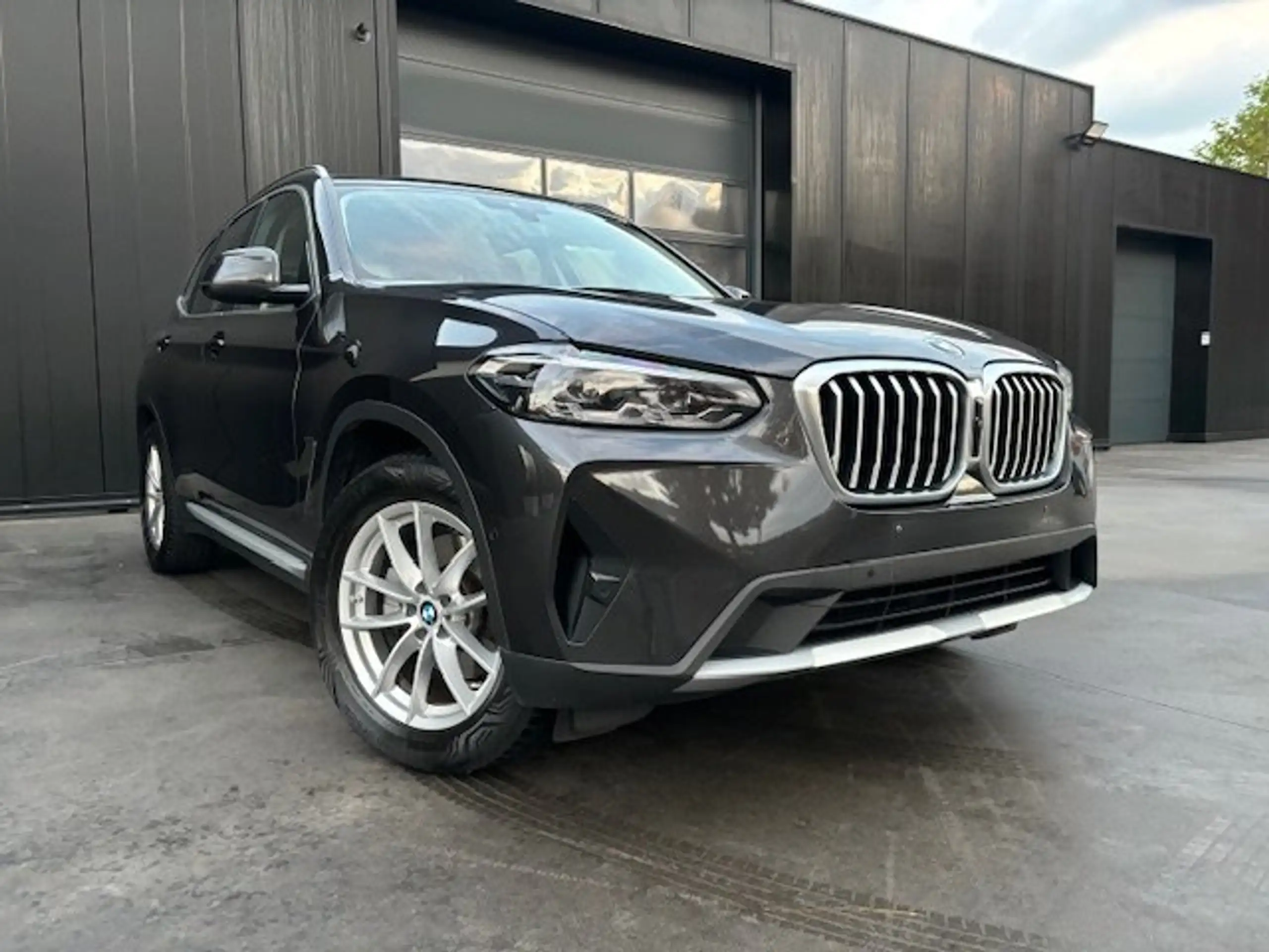 BMW - X3