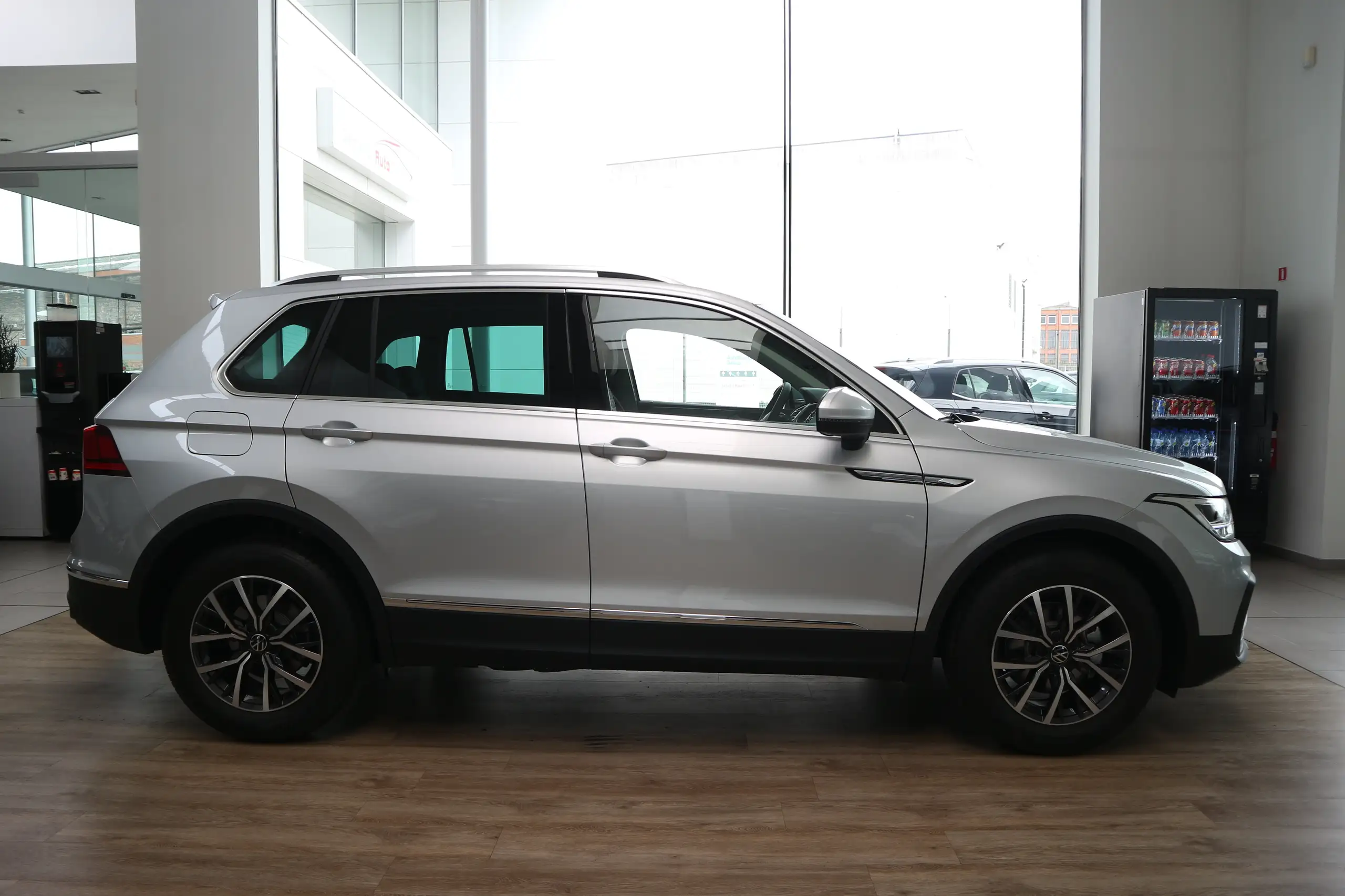 Volkswagen - Tiguan