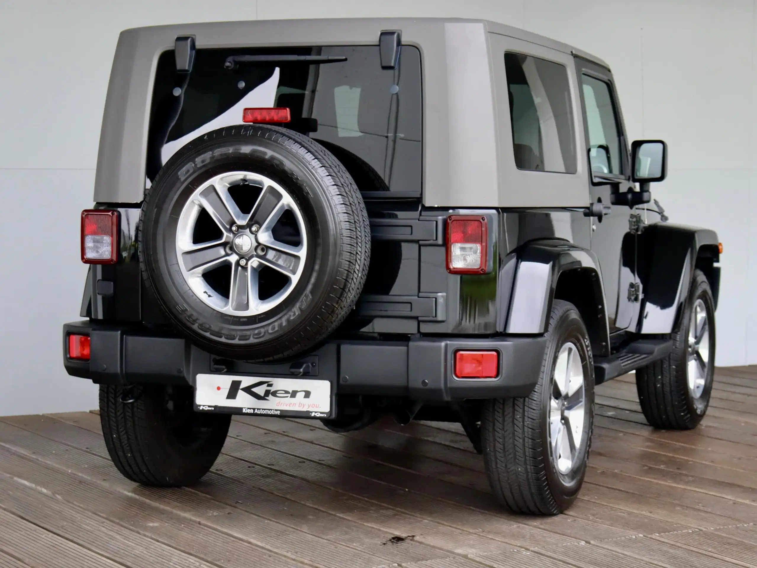 Jeep - Wrangler