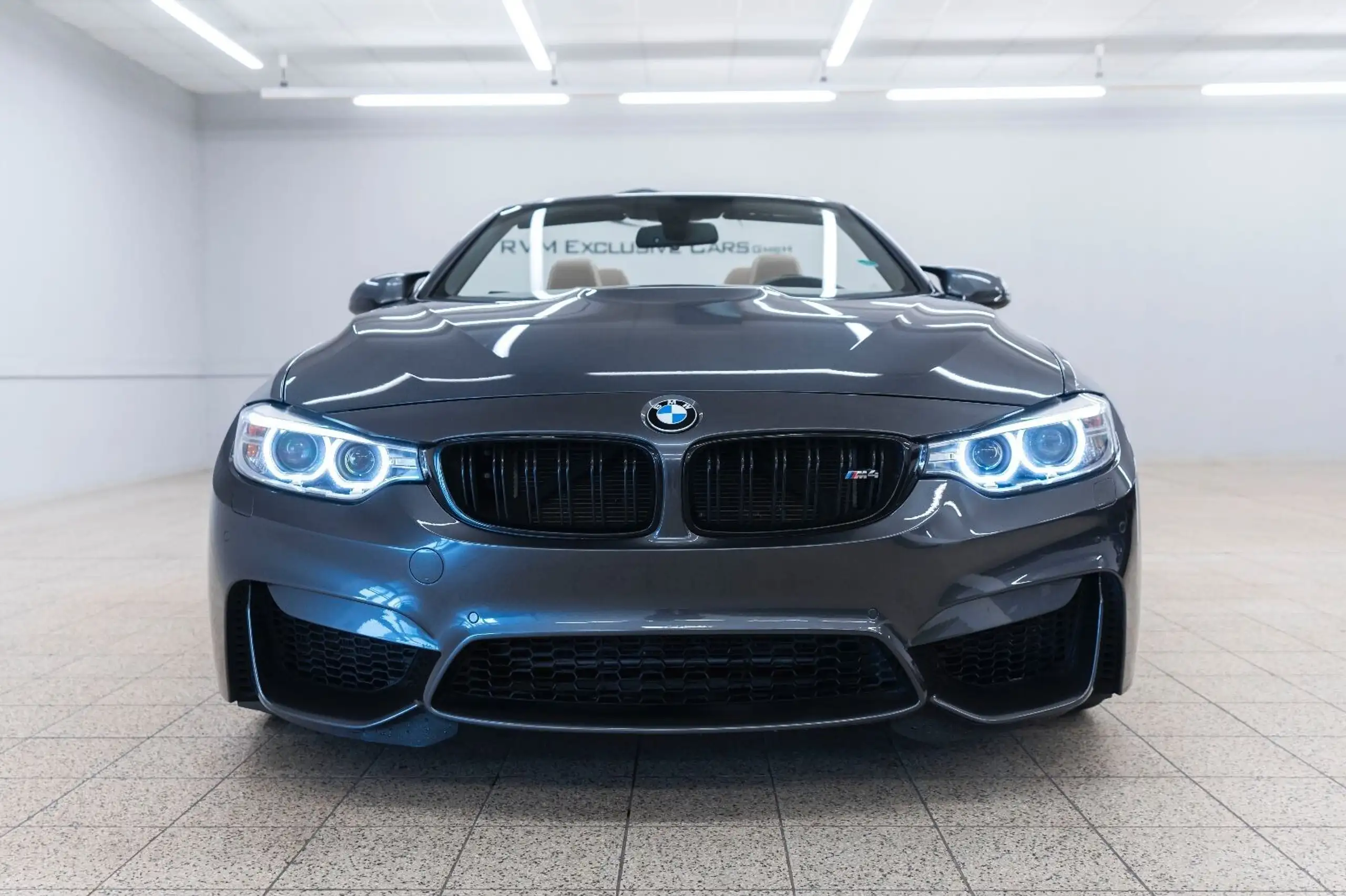 BMW - M4