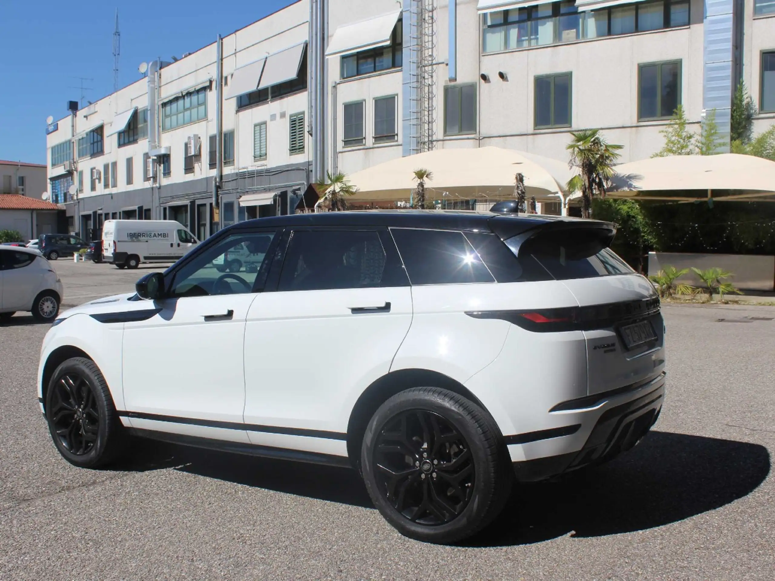 Land Rover - Range Rover Evoque