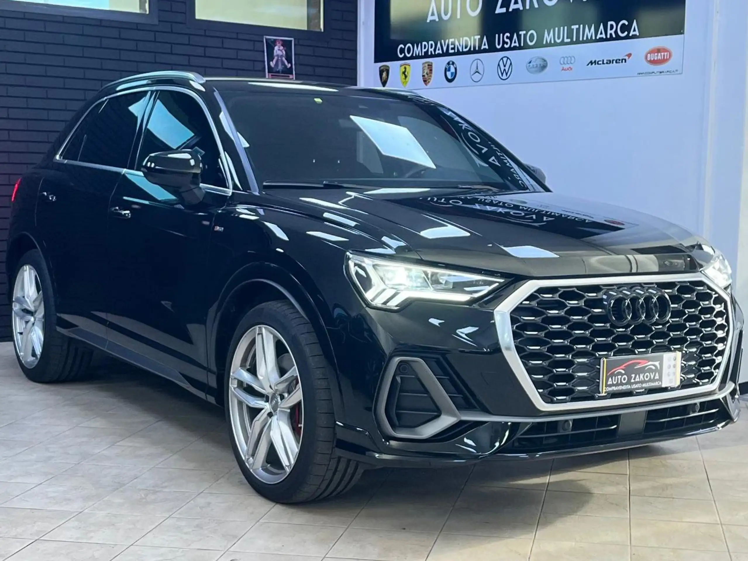 Audi - Q3