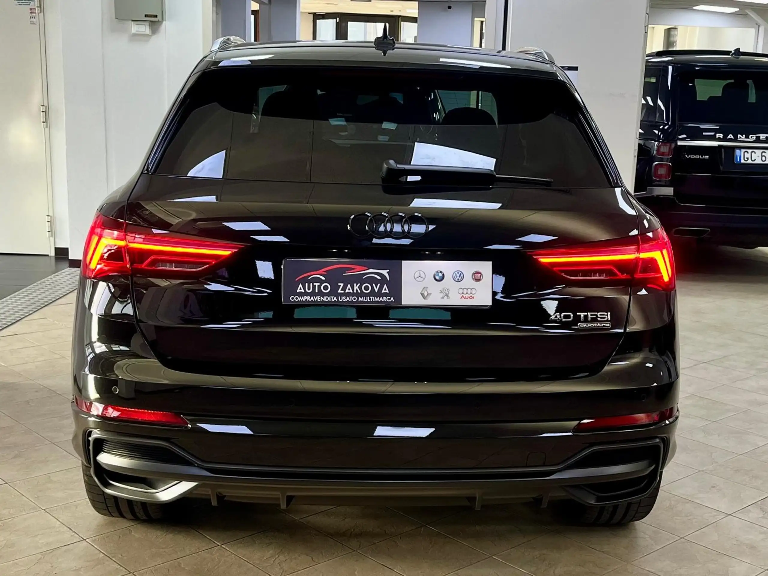 Audi - Q3