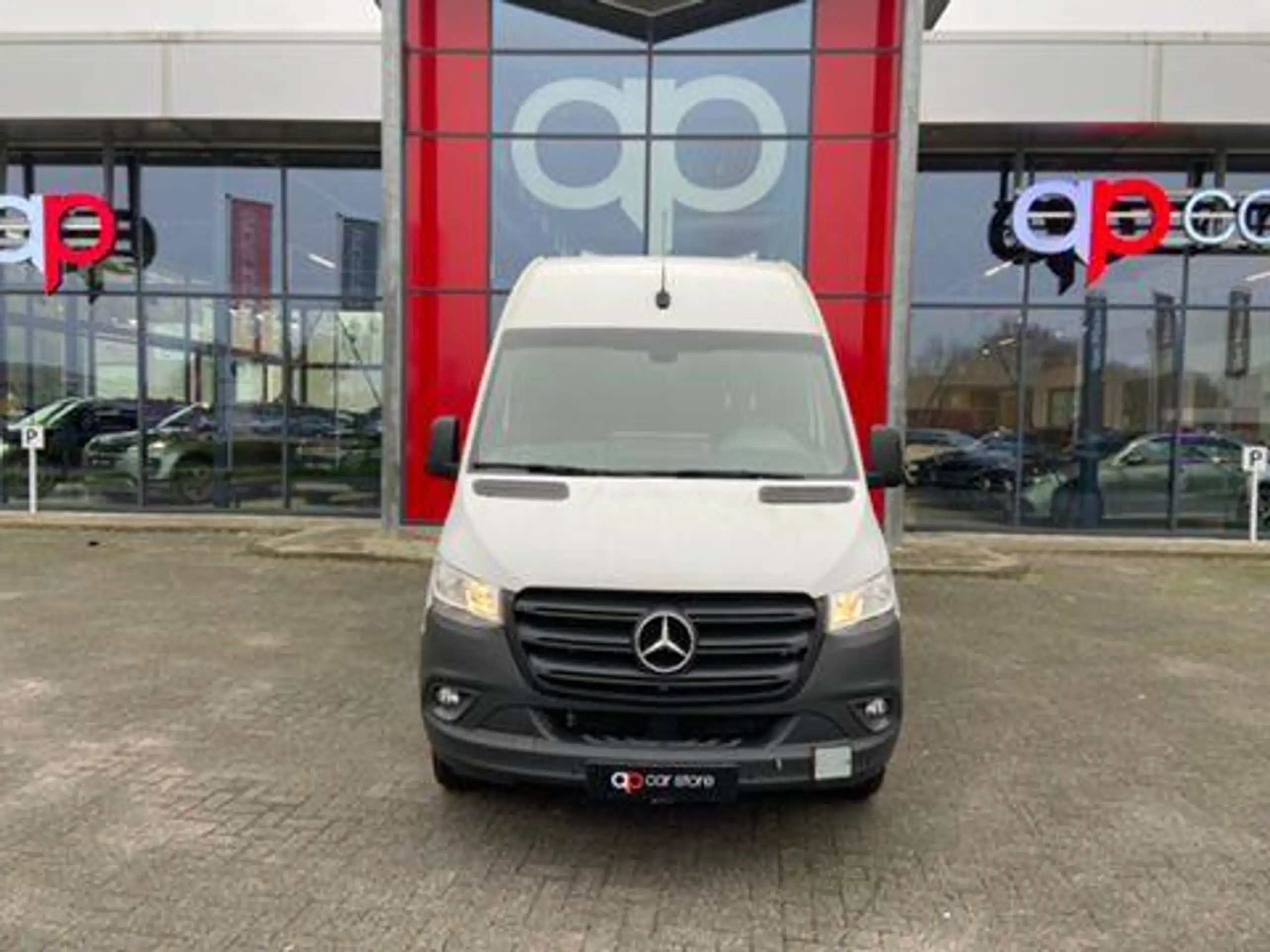 Mercedes-Benz - Sprinter