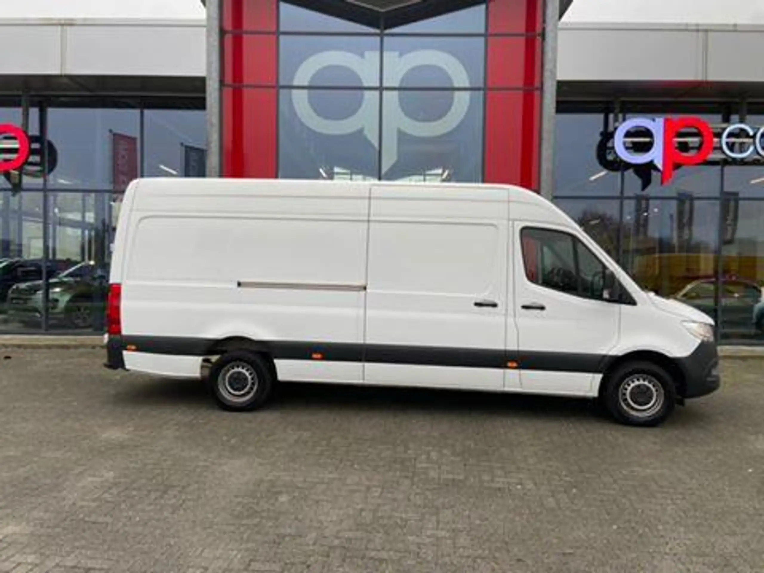 Mercedes-Benz - Sprinter