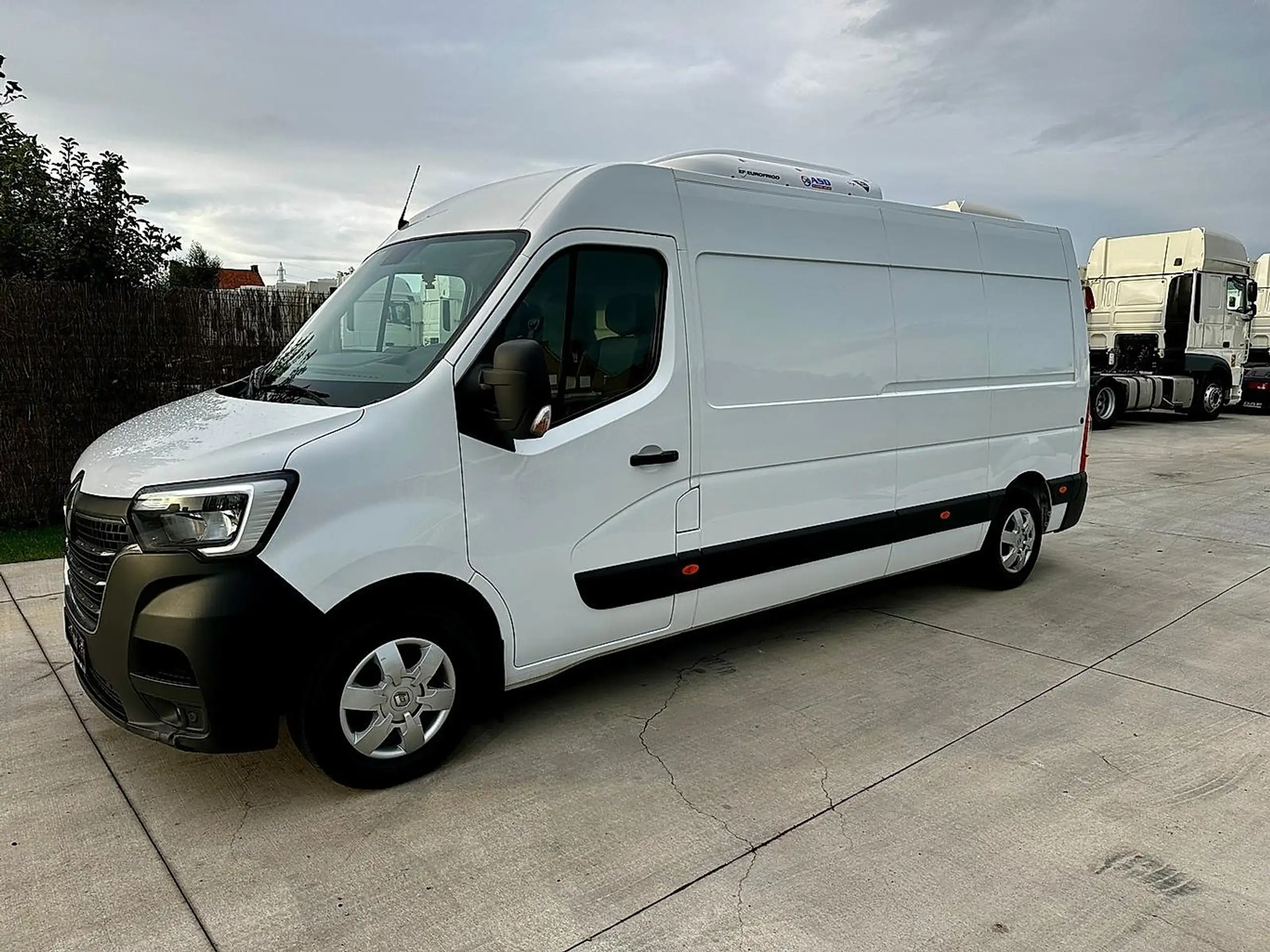 Renault - Master