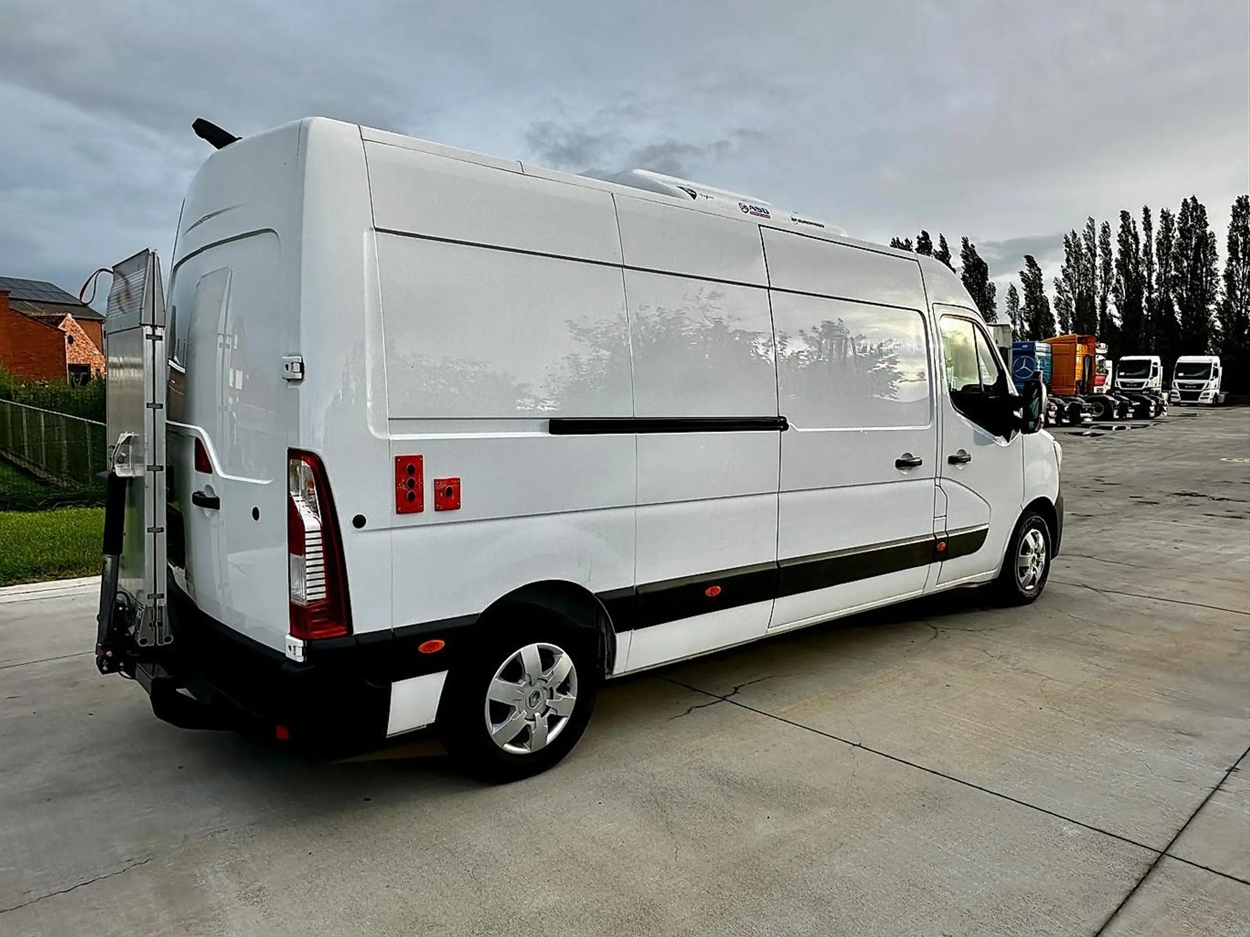 Renault - Master