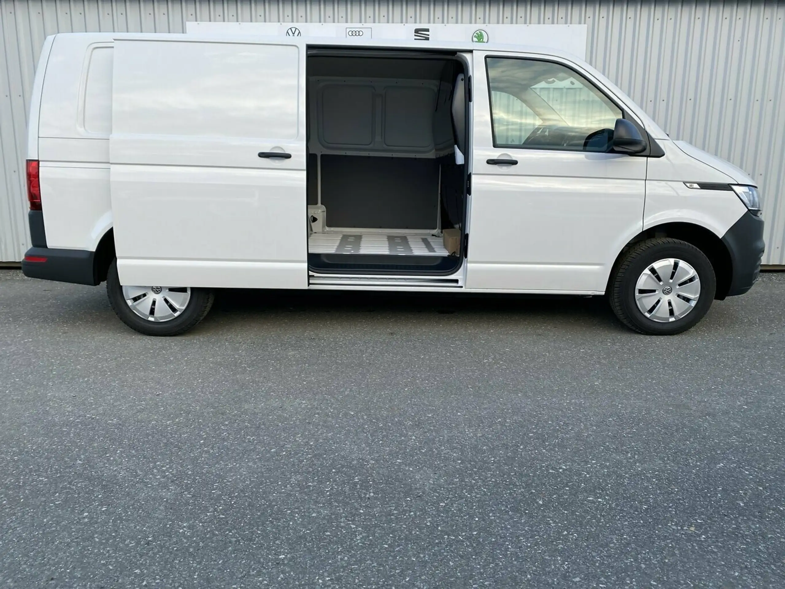 Volkswagen - T6 Transporter