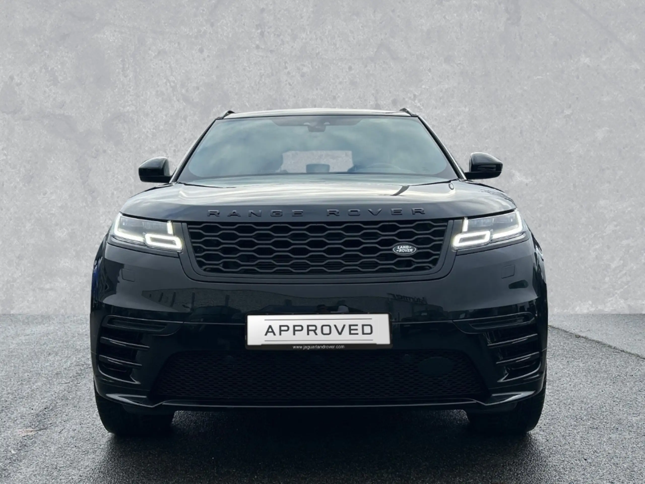 Land Rover - Range Rover Velar