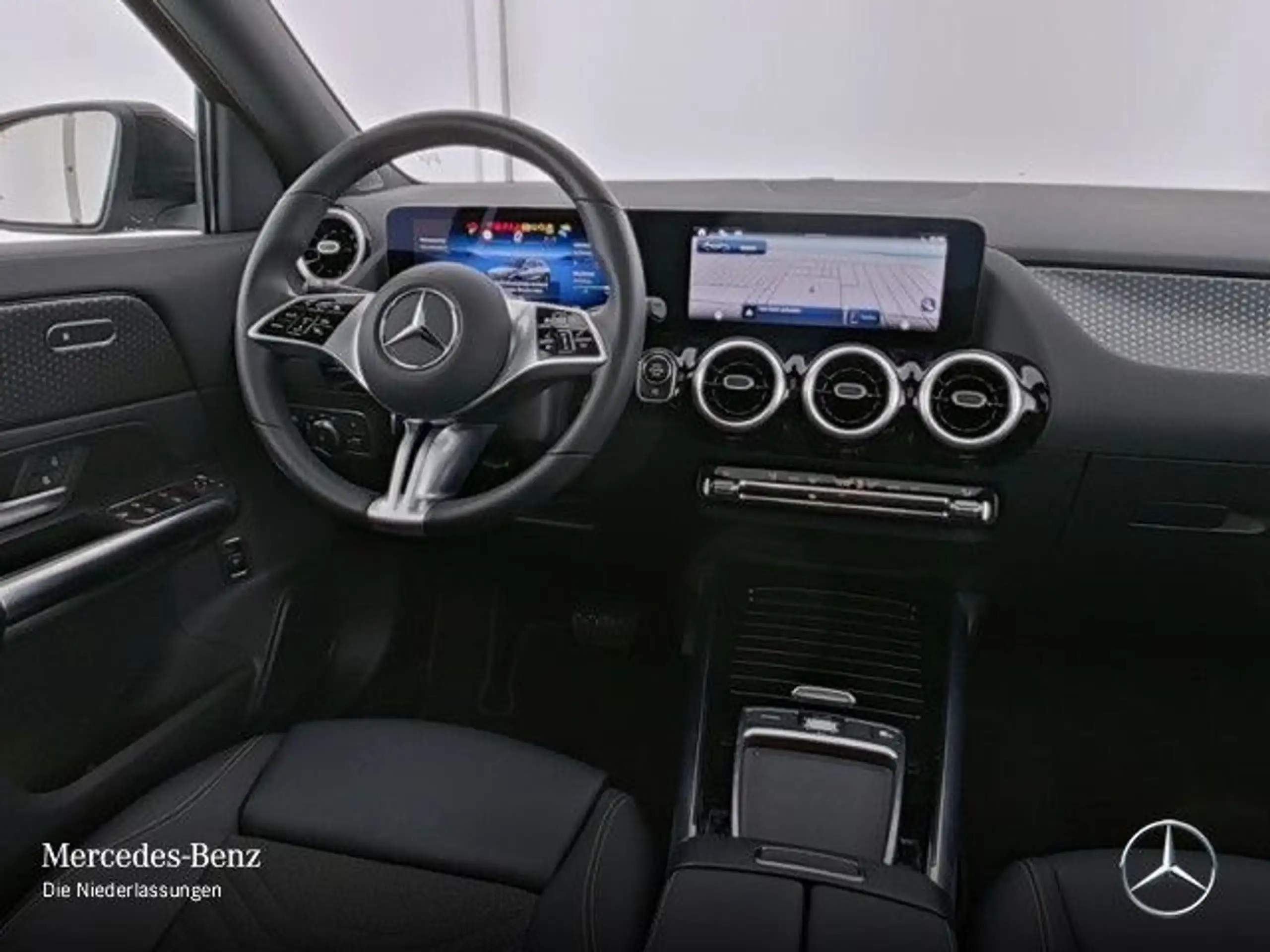 Mercedes-Benz - GLA 180