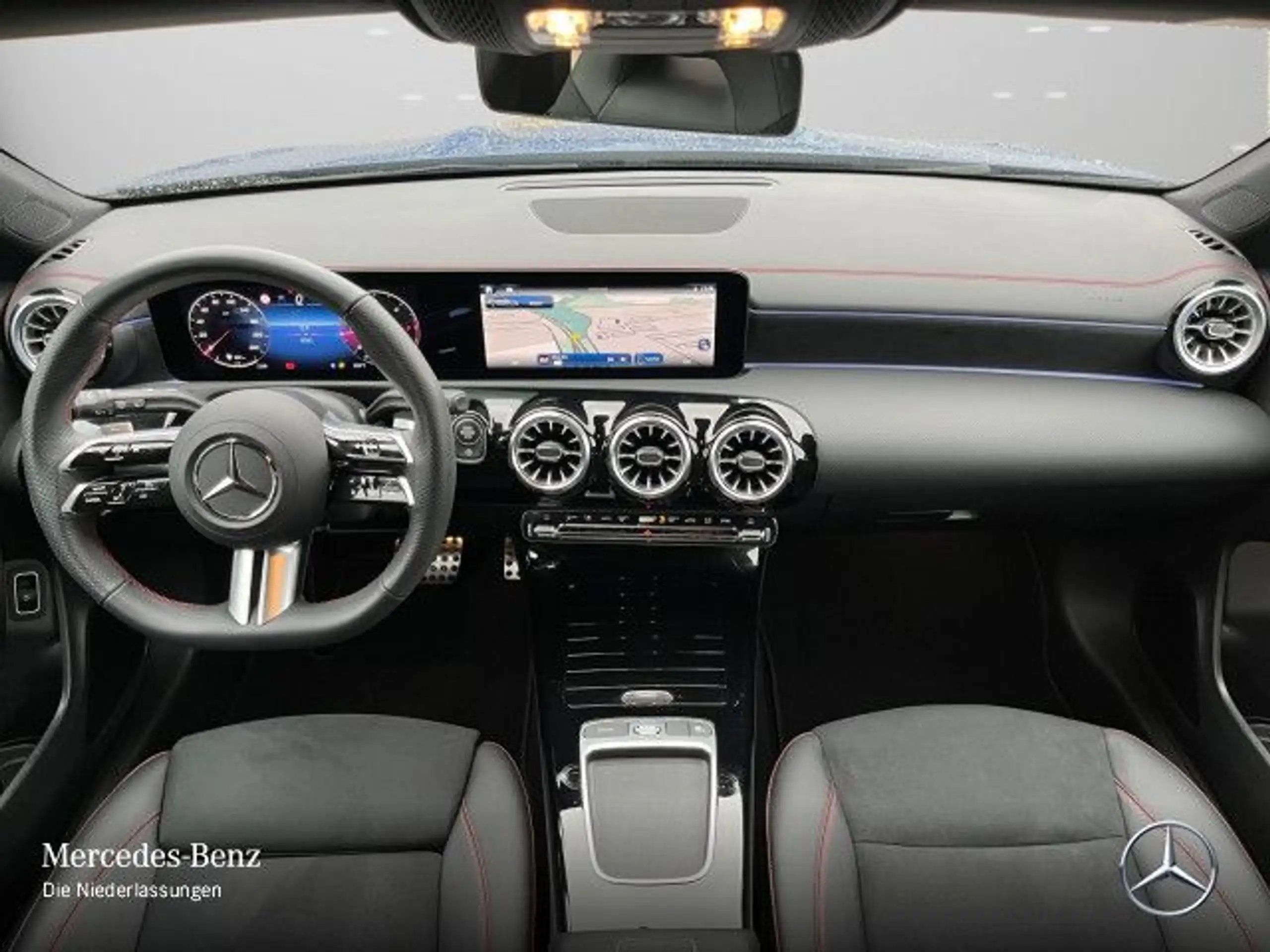 Mercedes-Benz - CLA 220