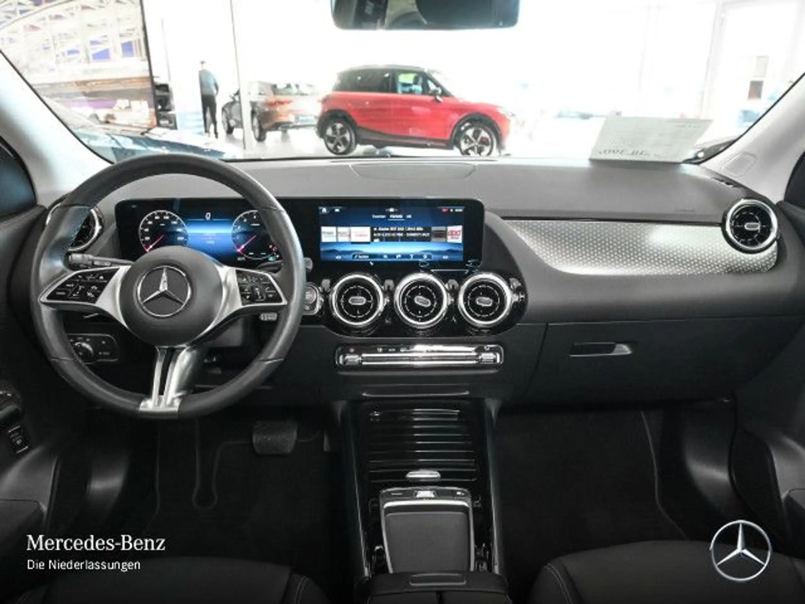 Mercedes-Benz - GLA 180