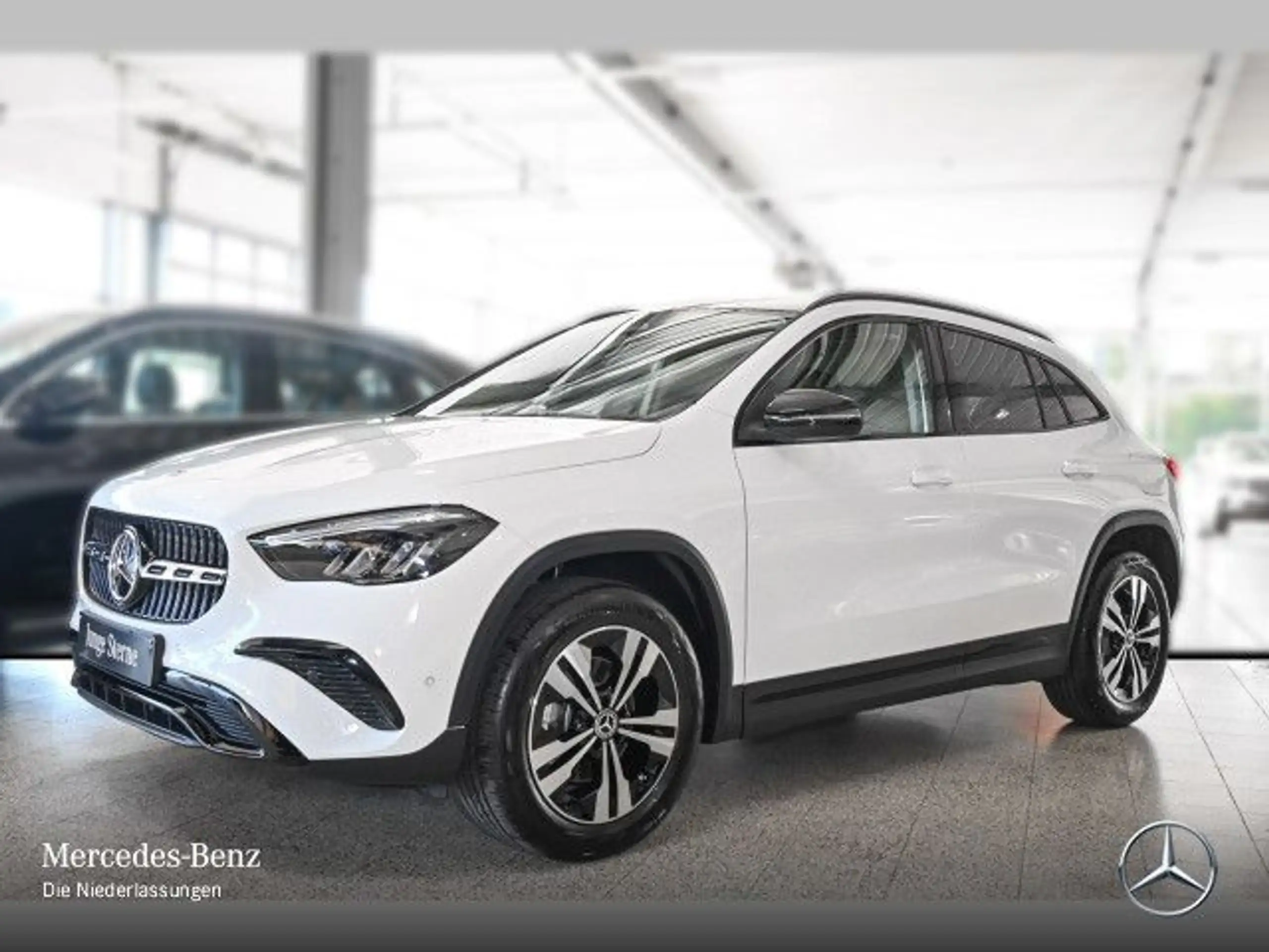 Mercedes-Benz - GLA 180