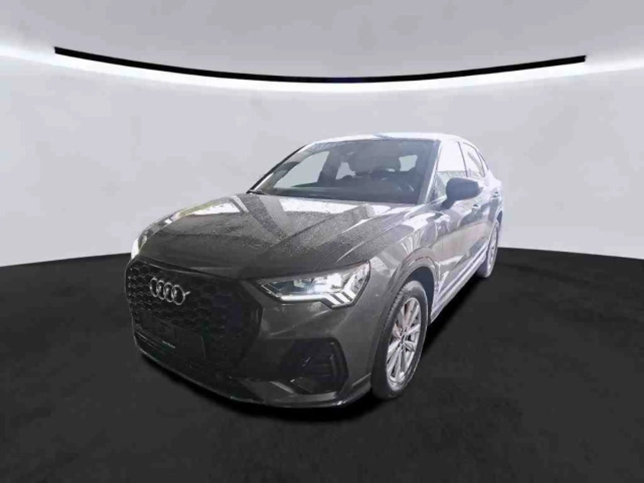 Audi - Q3