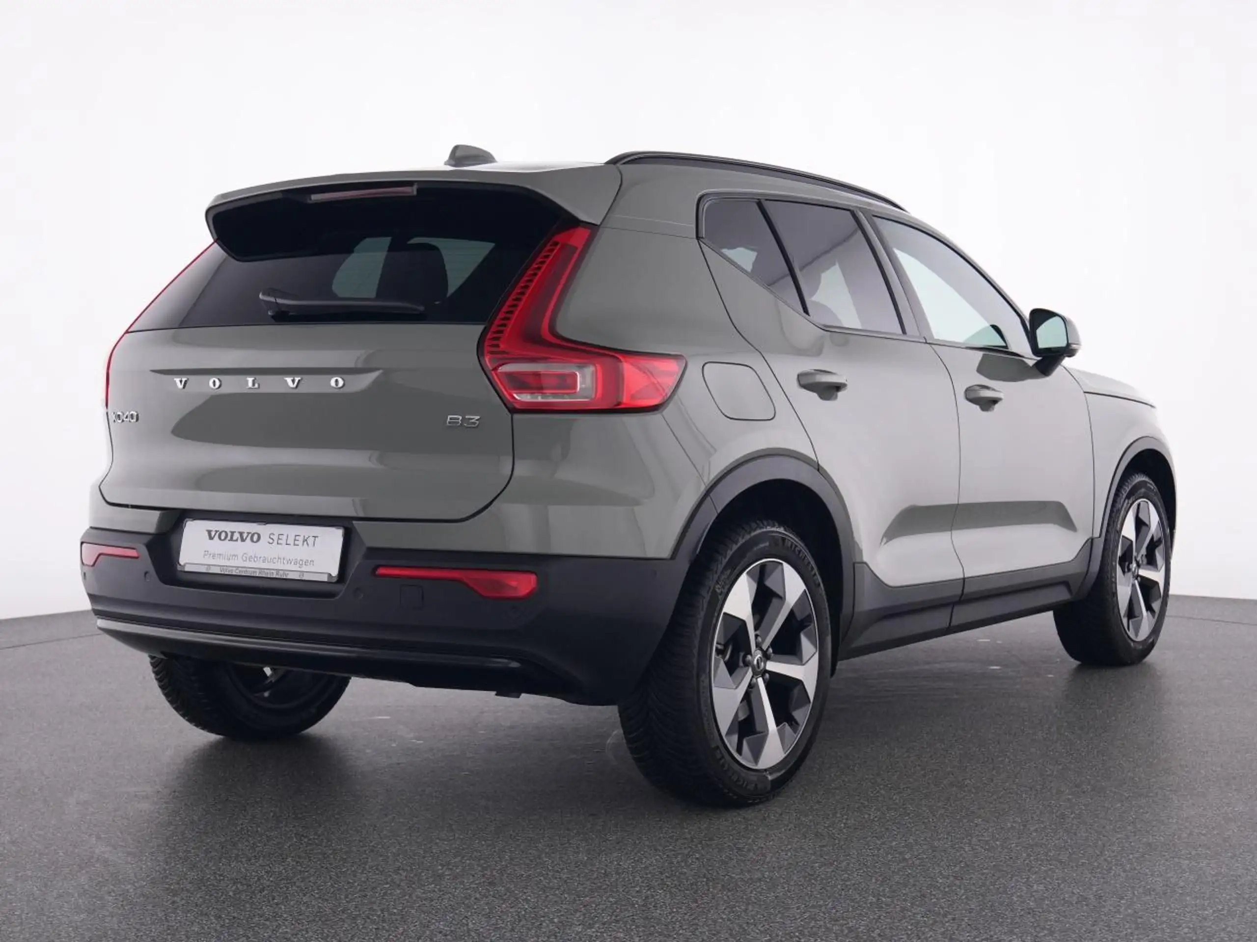 Volvo - XC40