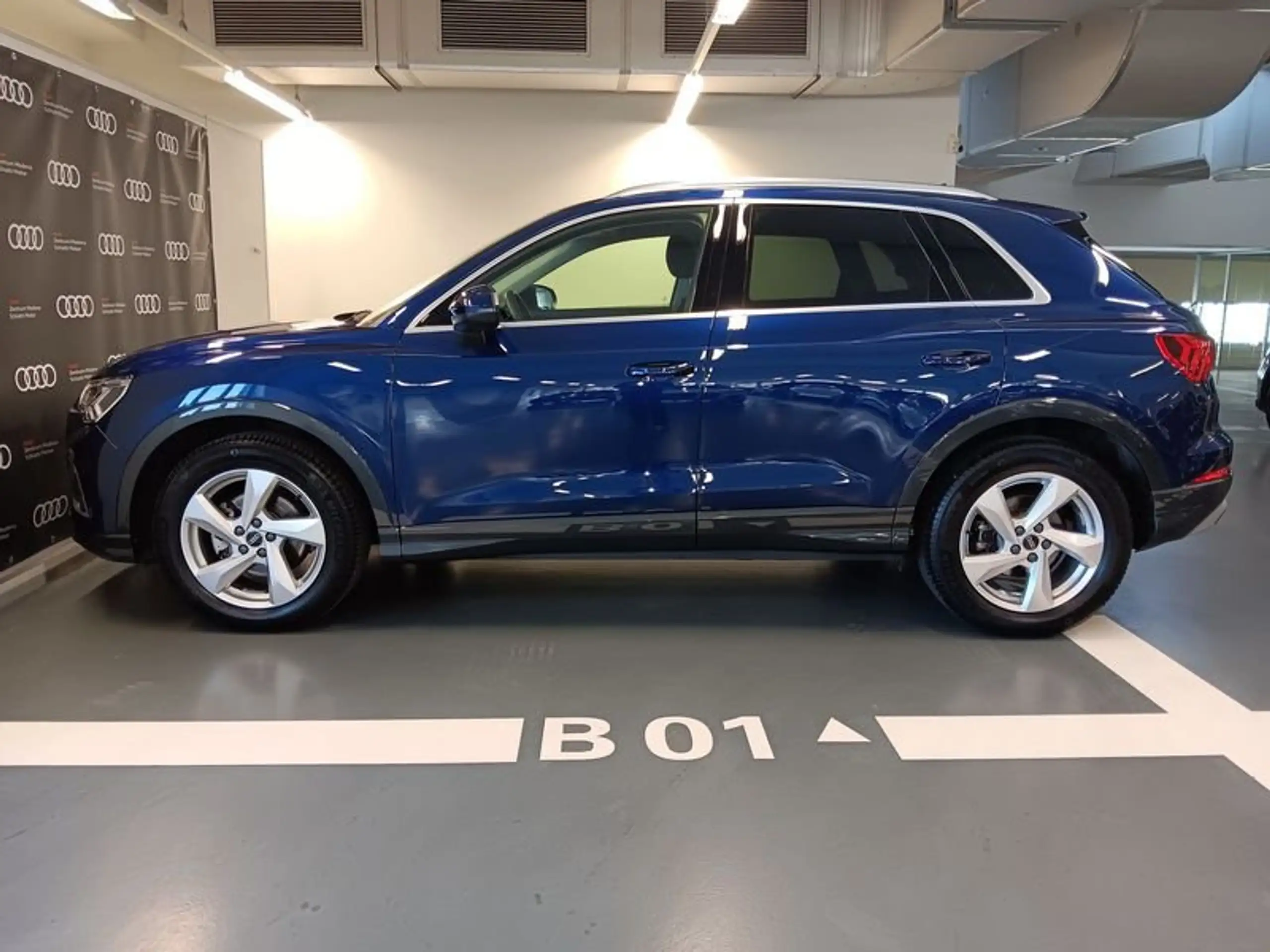 Audi - Q3