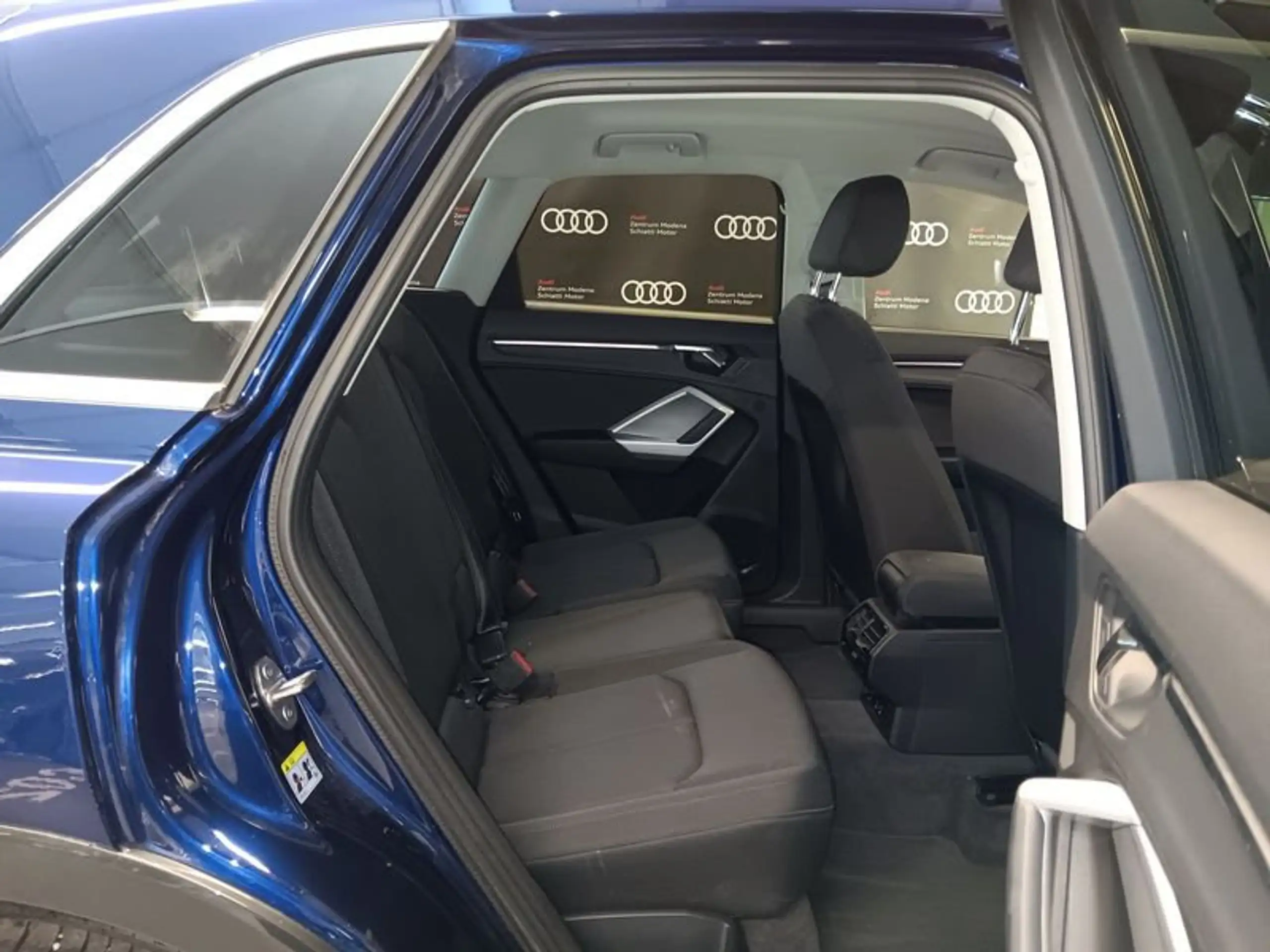 Audi - Q3