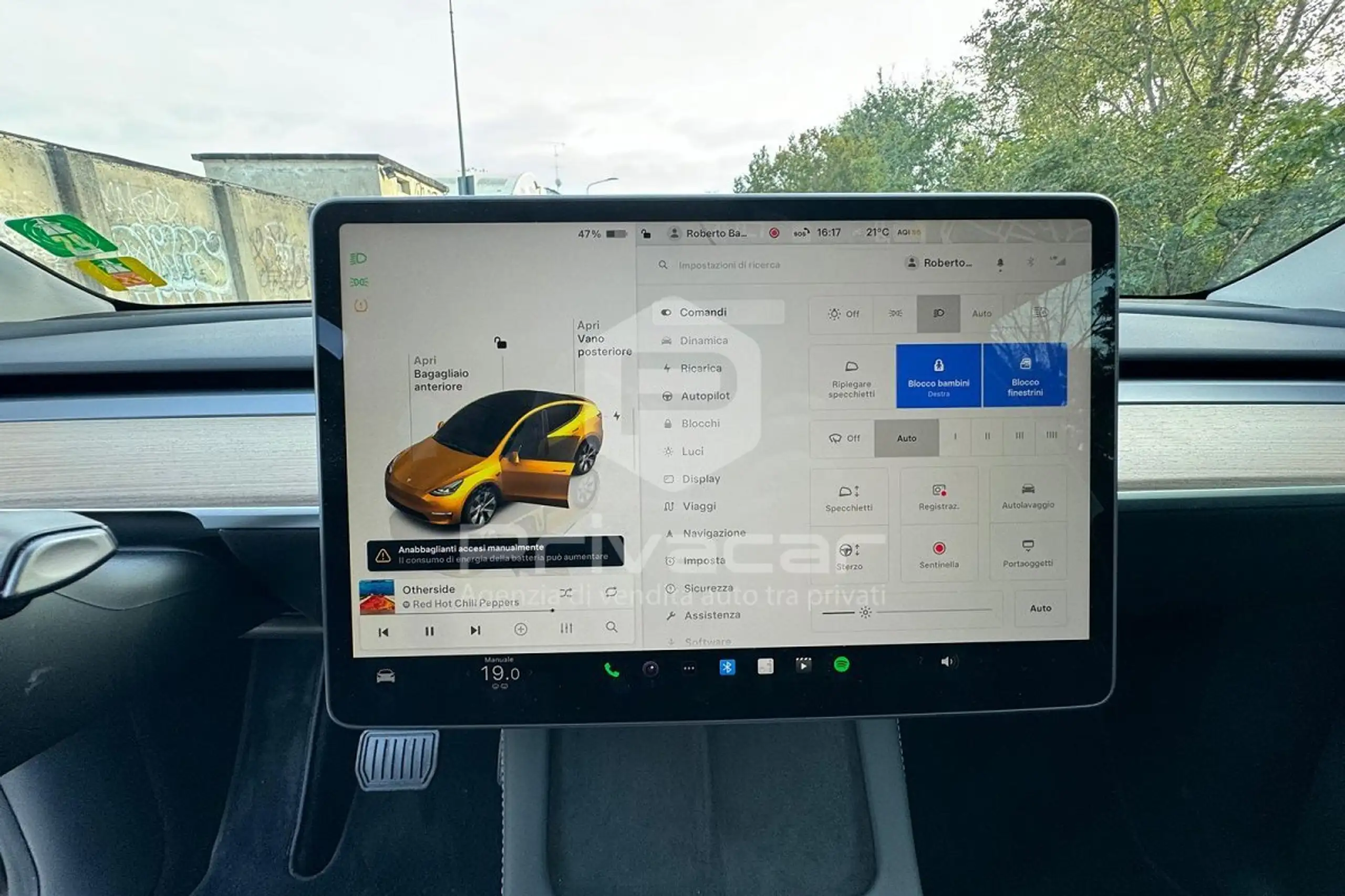 Tesla - Model Y