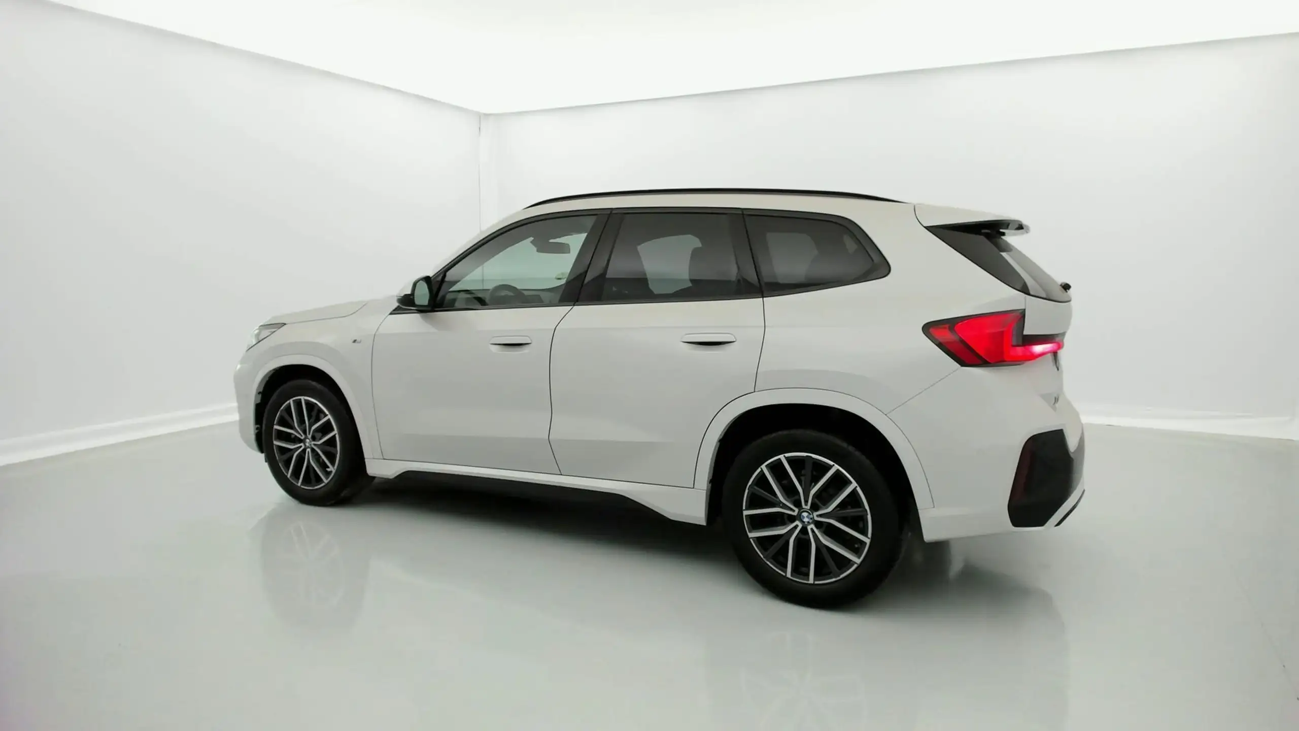 BMW - X1