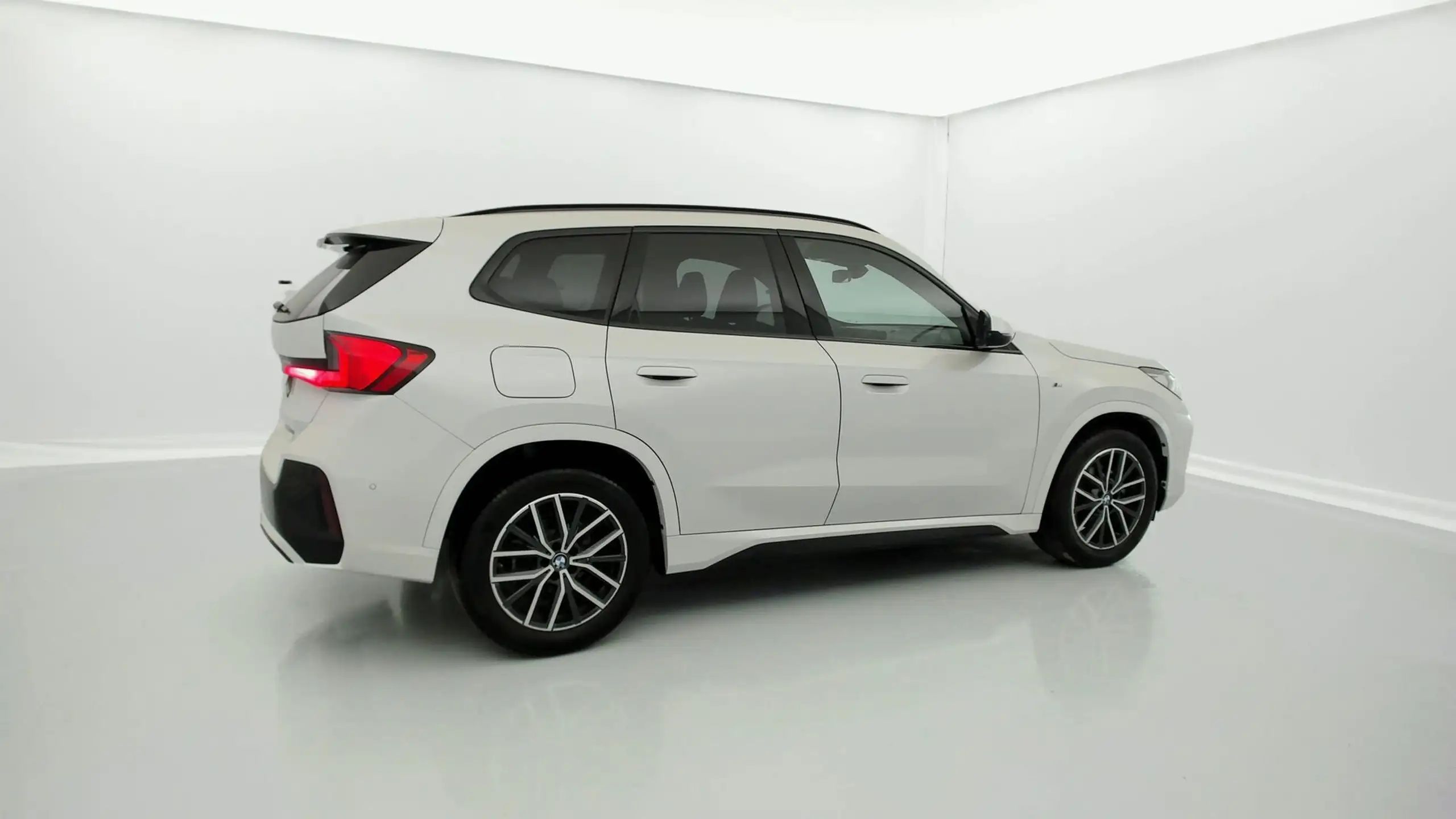 BMW - X1