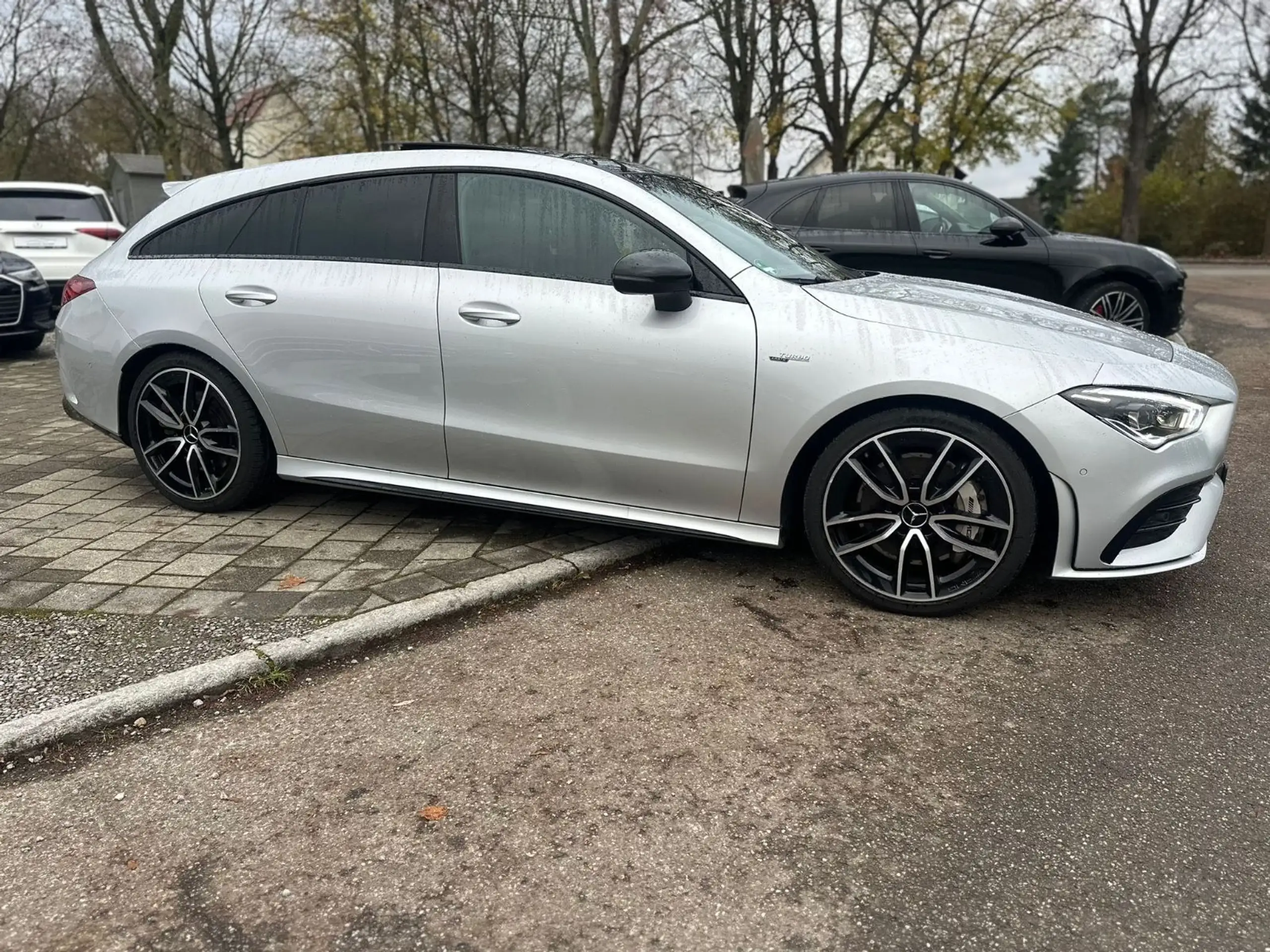 Mercedes-Benz - CLA 35 AMG