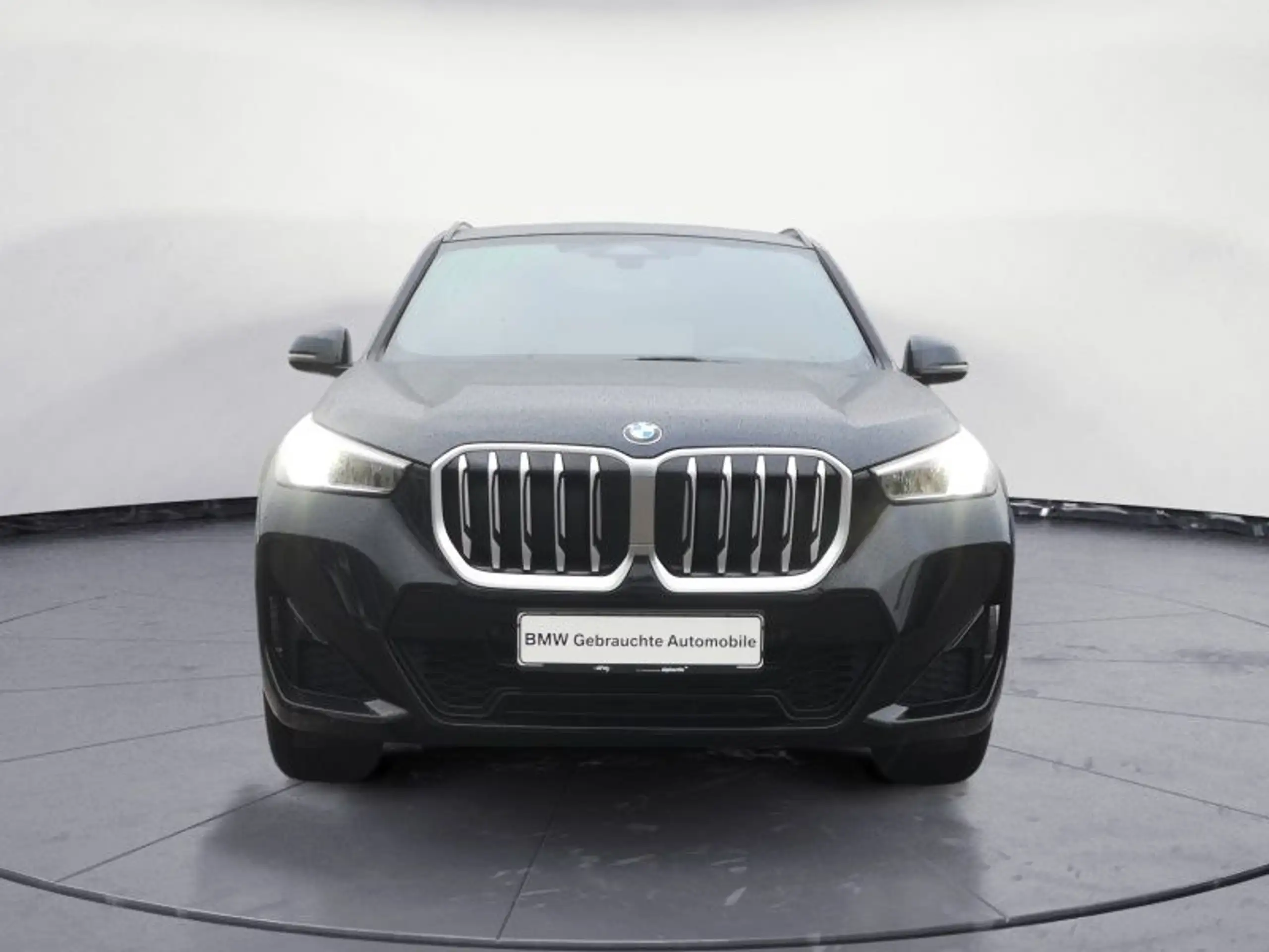 BMW - X1