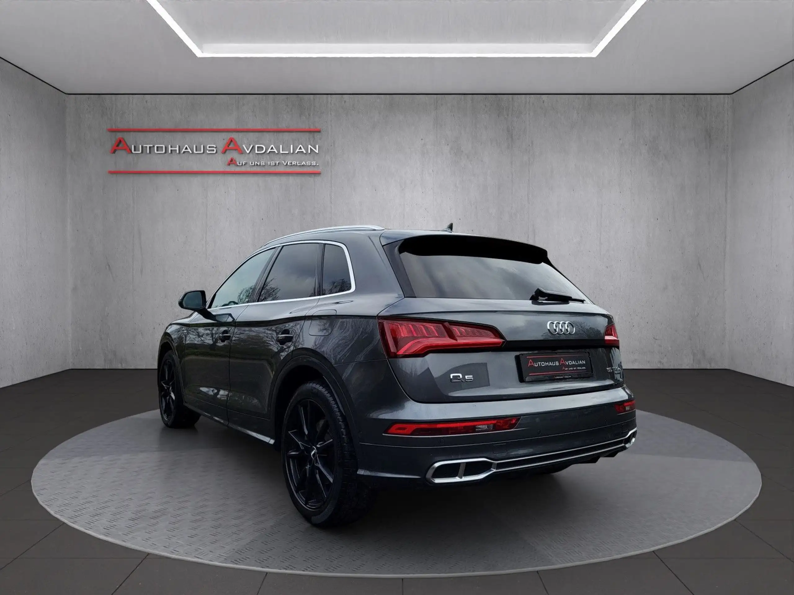 Audi - Q5