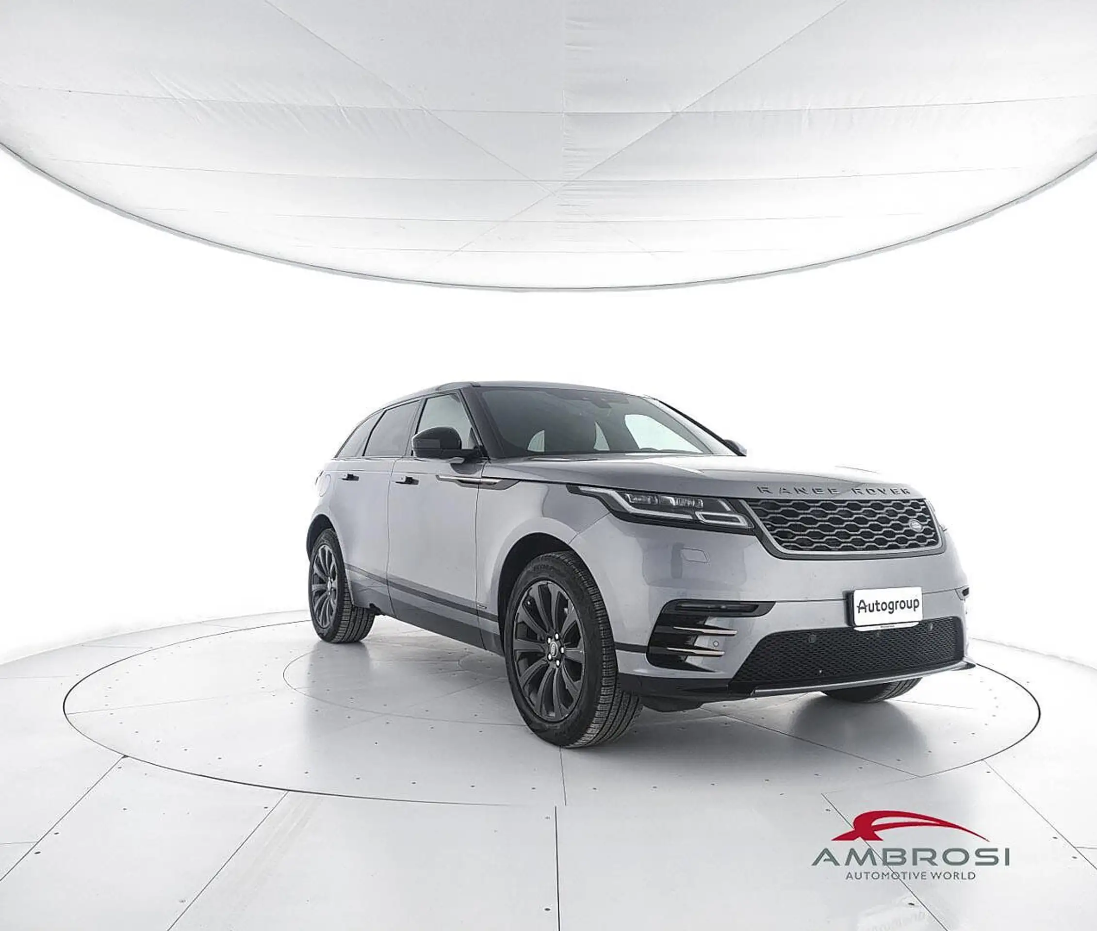 Land Rover - Range Rover Velar