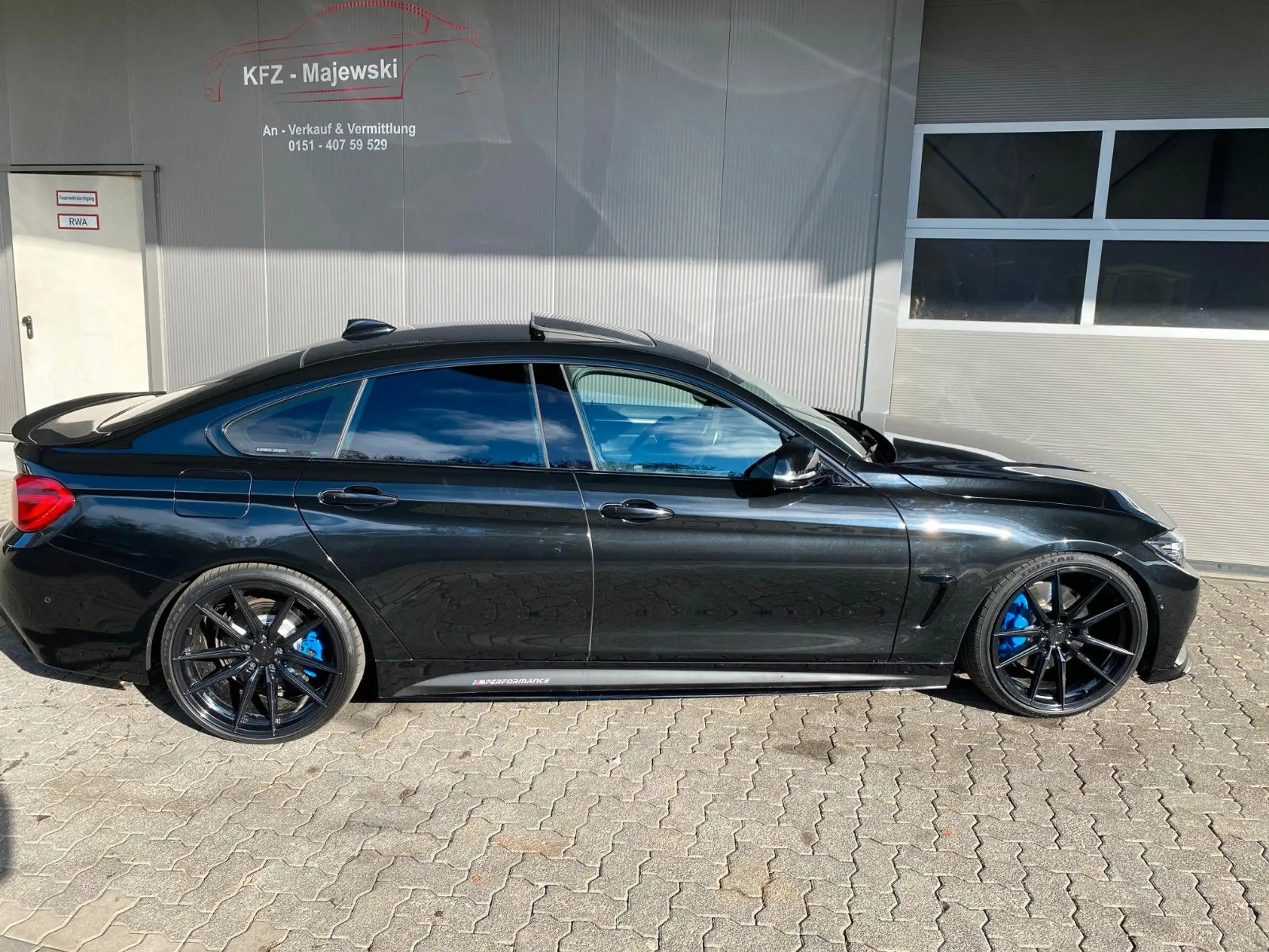 BMW - 440