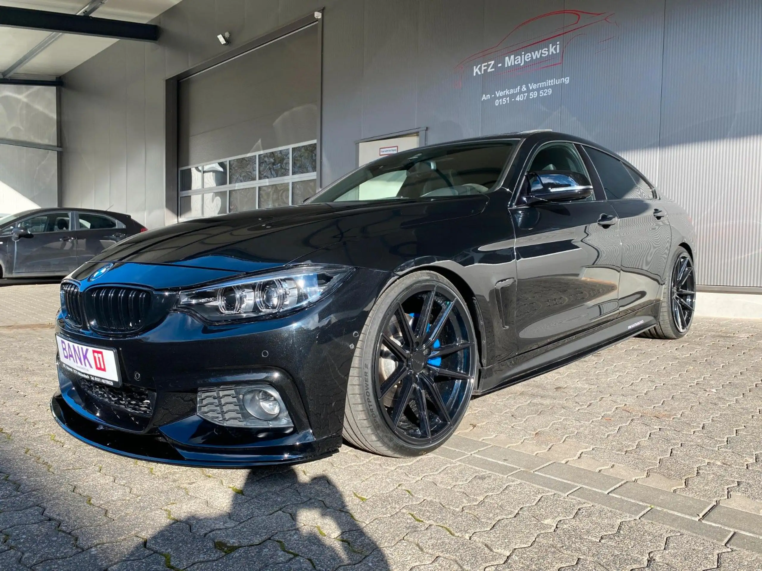 BMW - 440