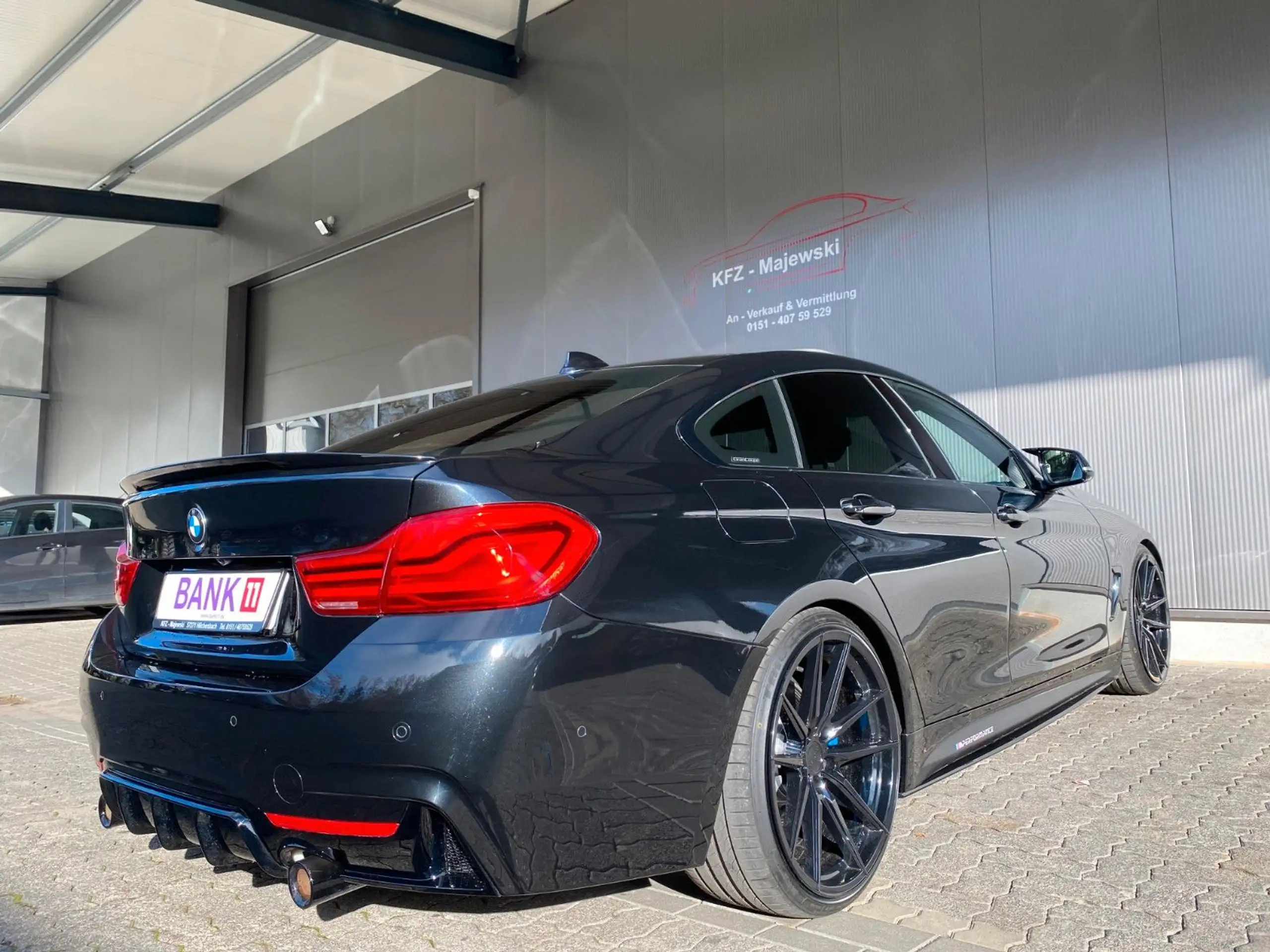 BMW - 440